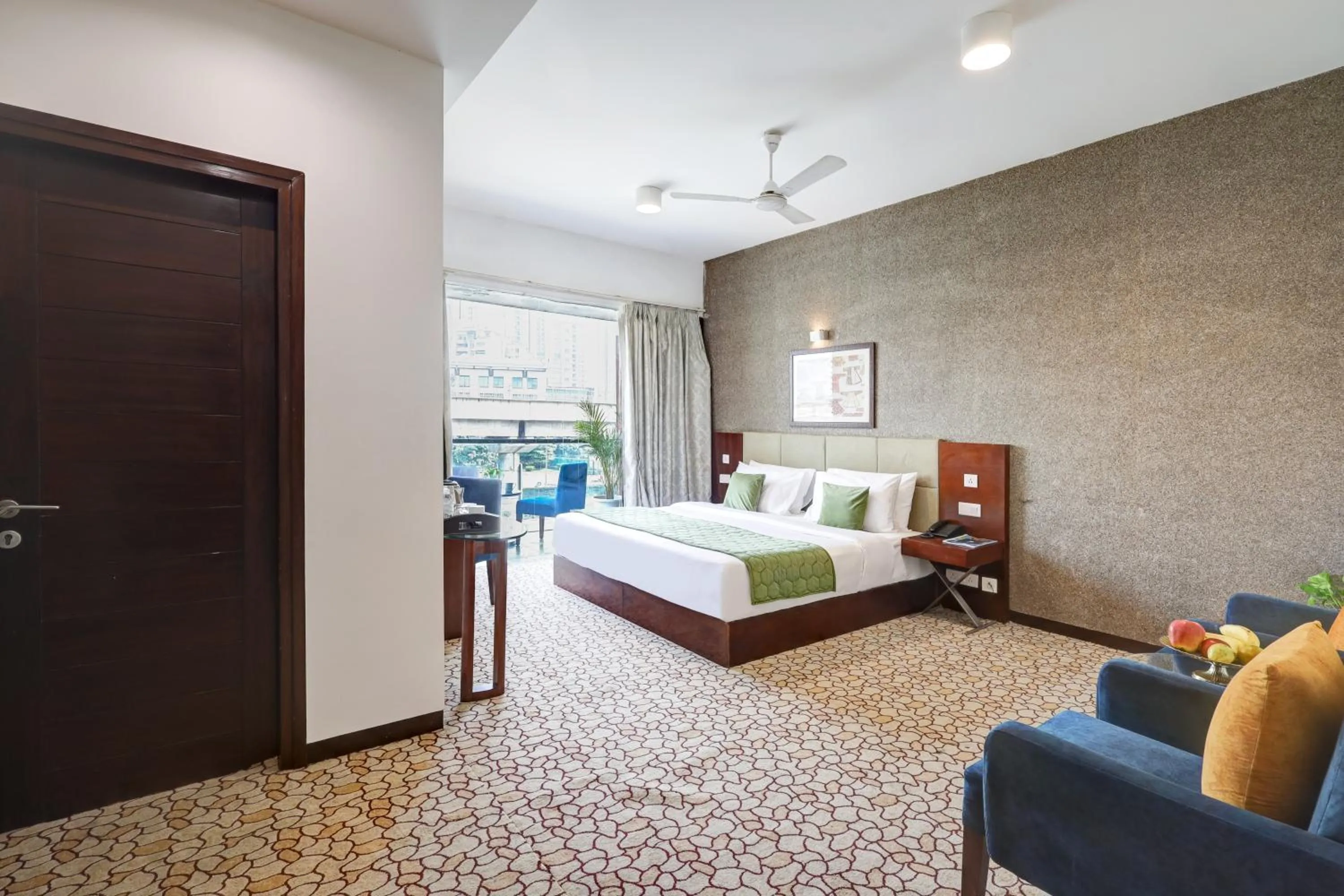 Photo of the whole room, Bed in Hotel 91 Golf Course Road