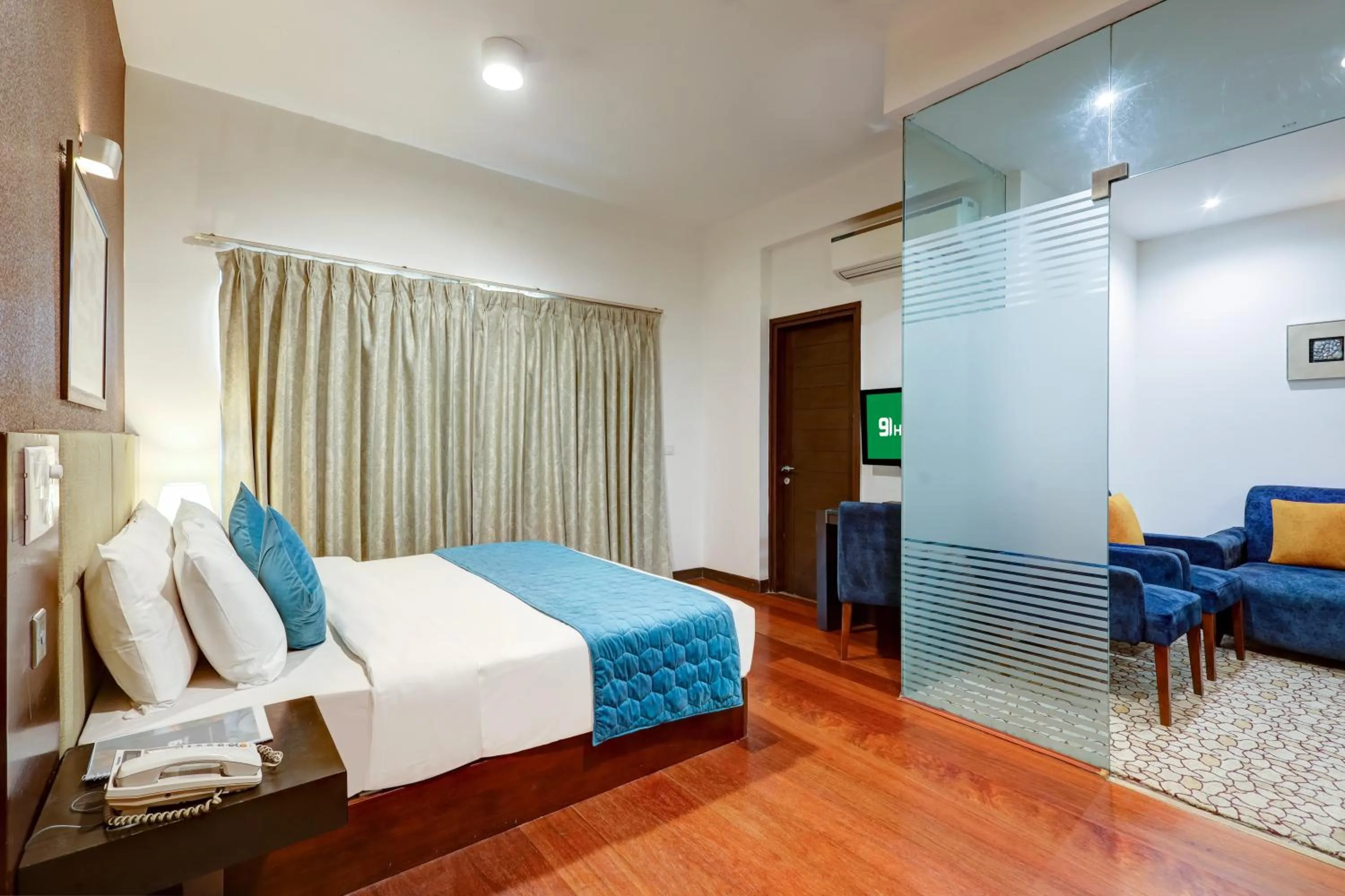 Photo of the whole room, Bed in Hotel 91 Golf Course Road