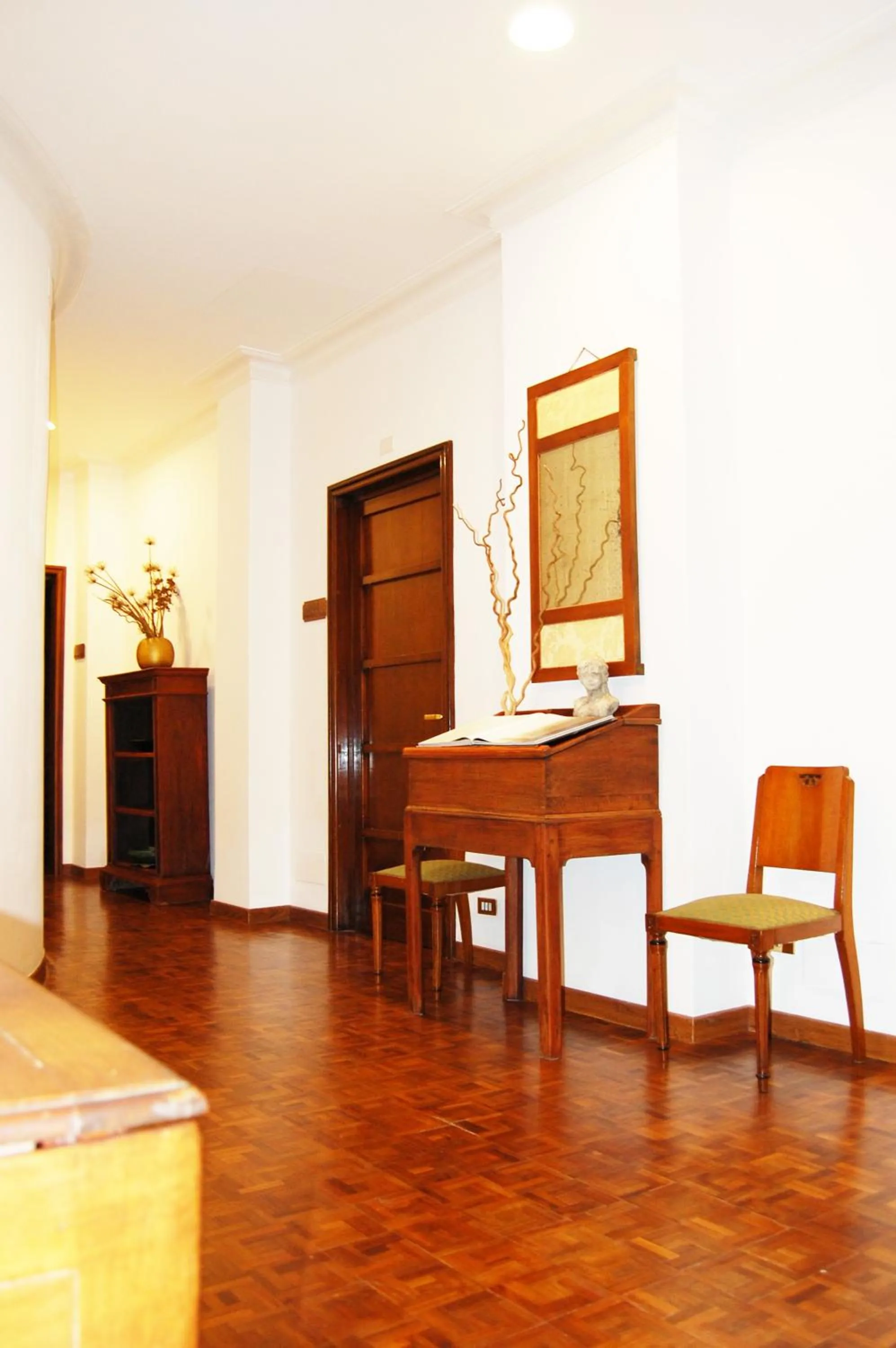 Decorative detail in A Star Inn