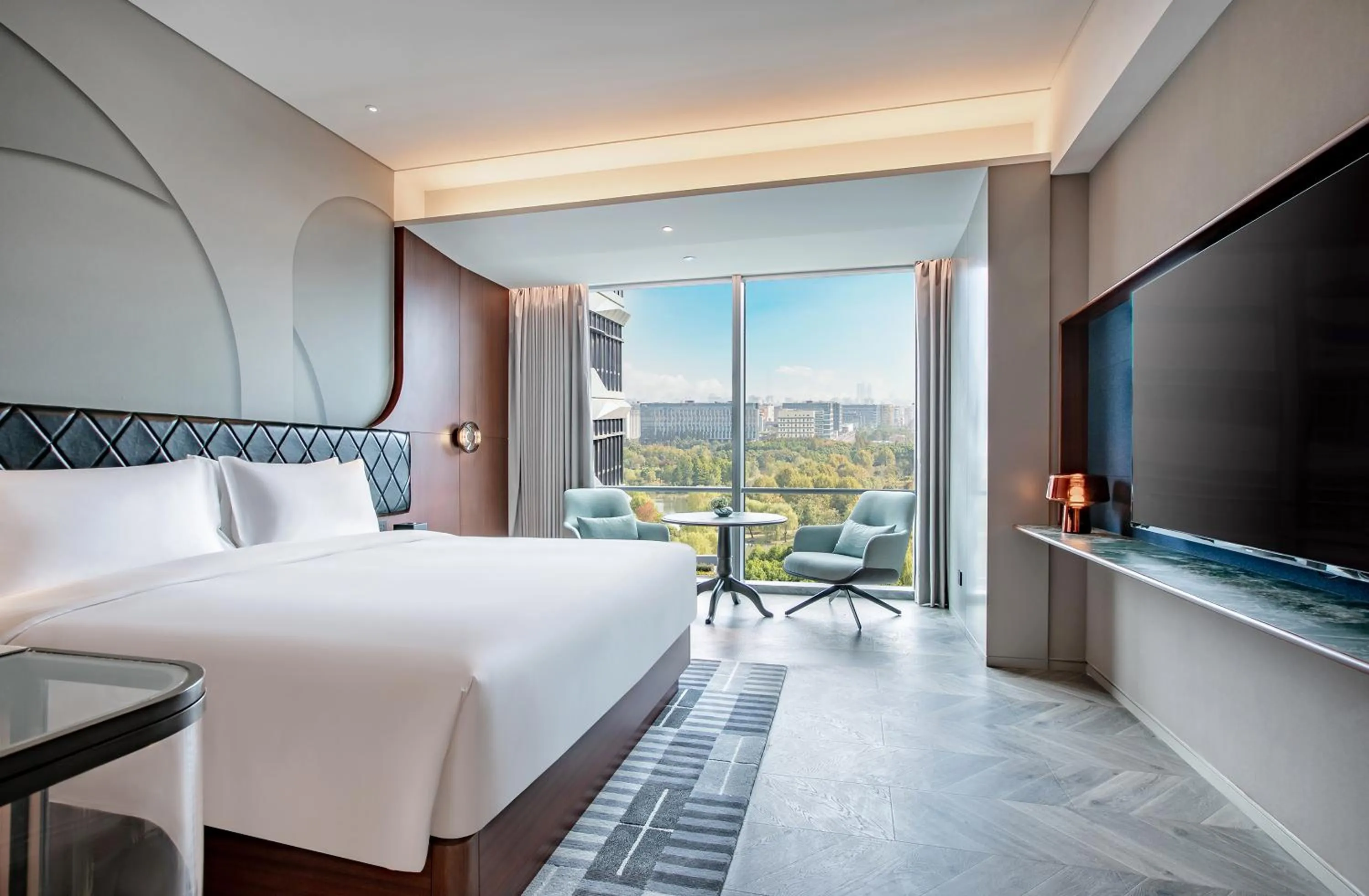 Property building, Bed in MaxX By Steigenberger Shanghai,Hongqiao