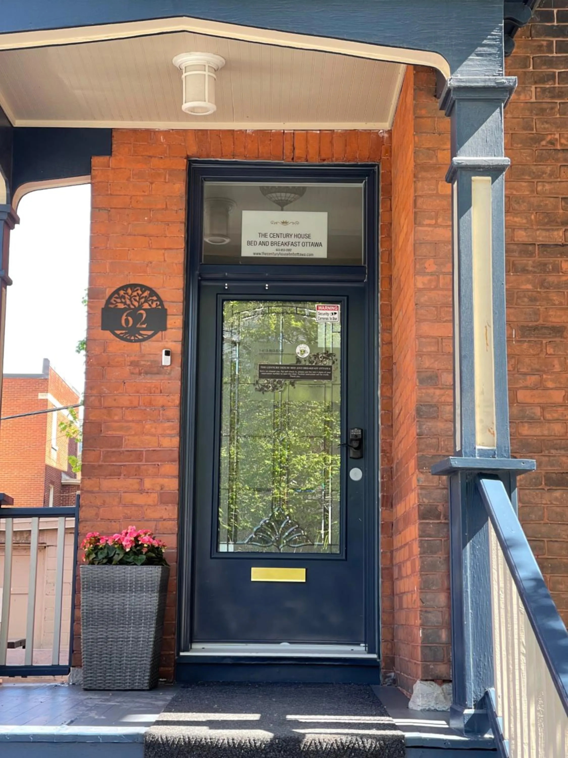 Facade/entrance in The Century House Bed and Breakfast Ottawa