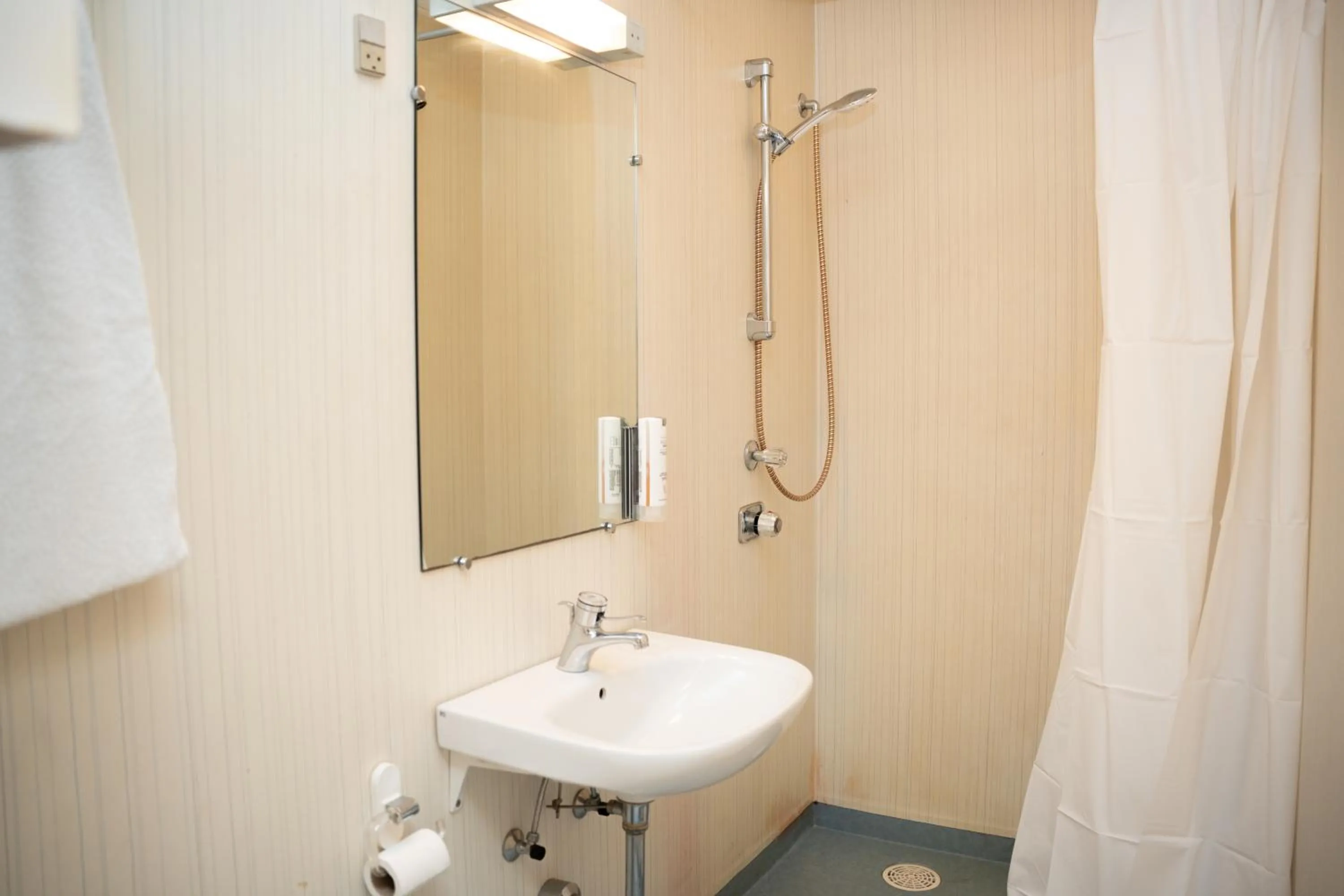 Shower in Villa Apartments Viborg