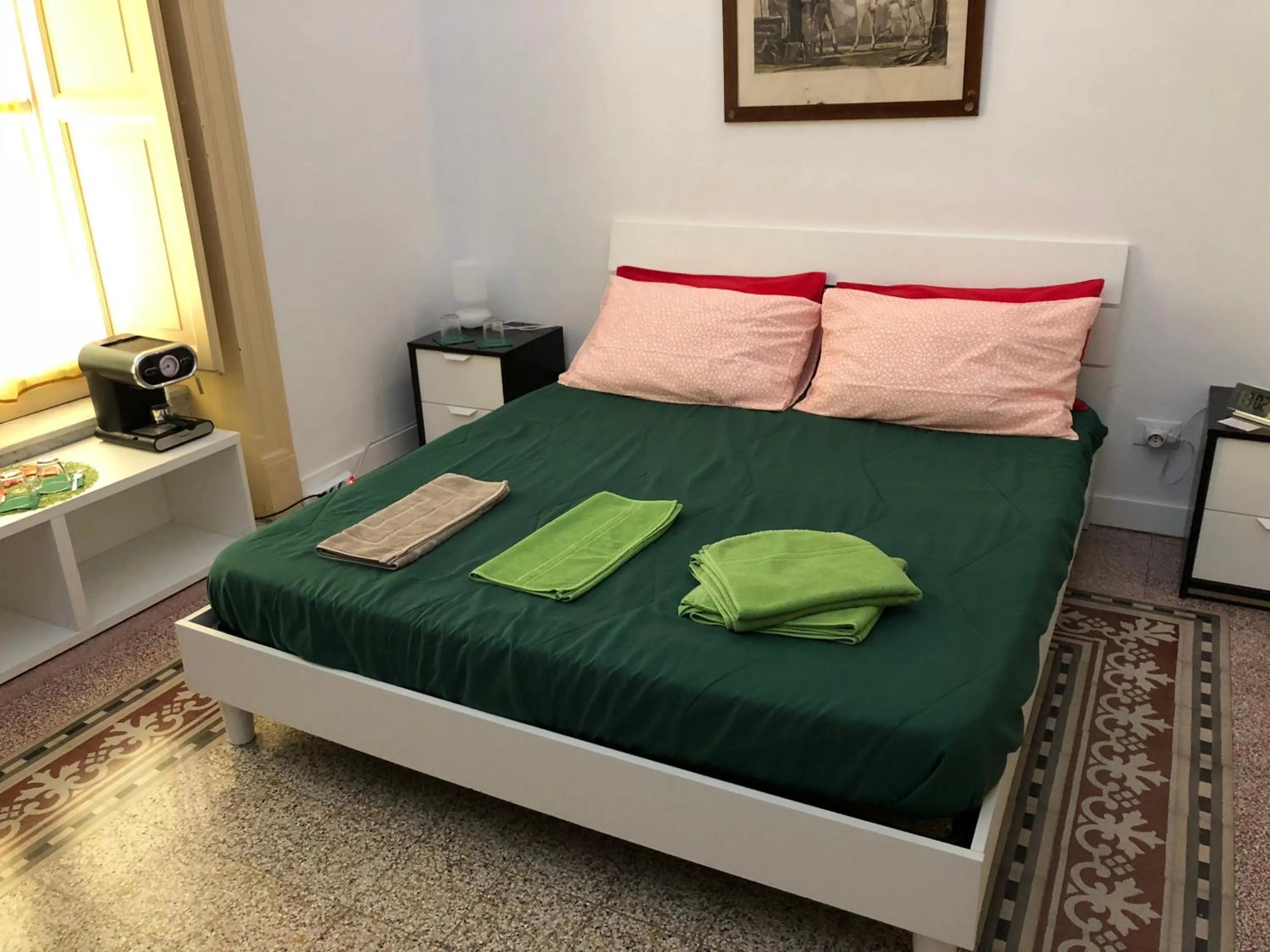 Photo of the whole room, Bed in B&B Giulio Cesare 24