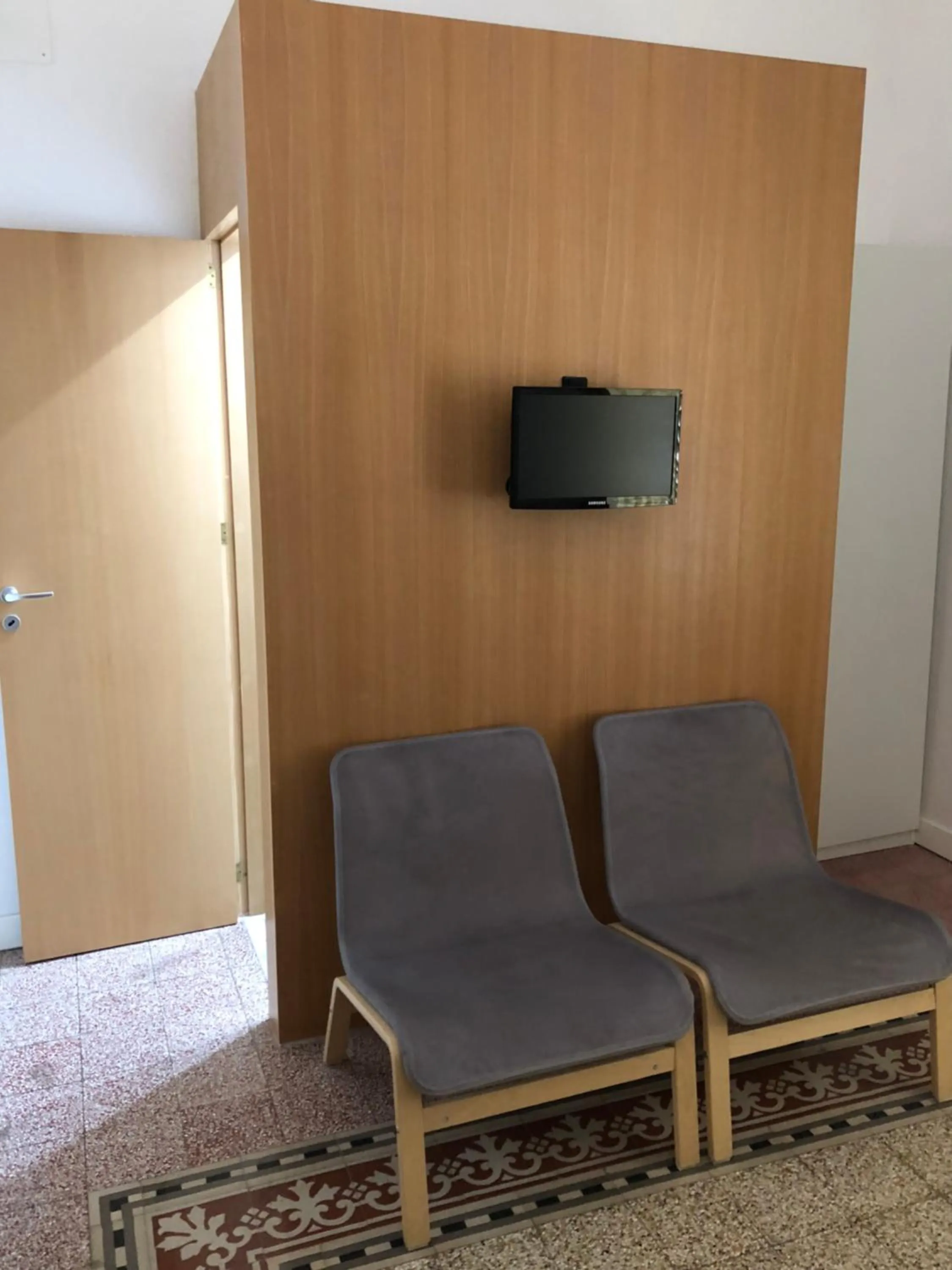 Photo of the whole room in B&B Giulio Cesare 24