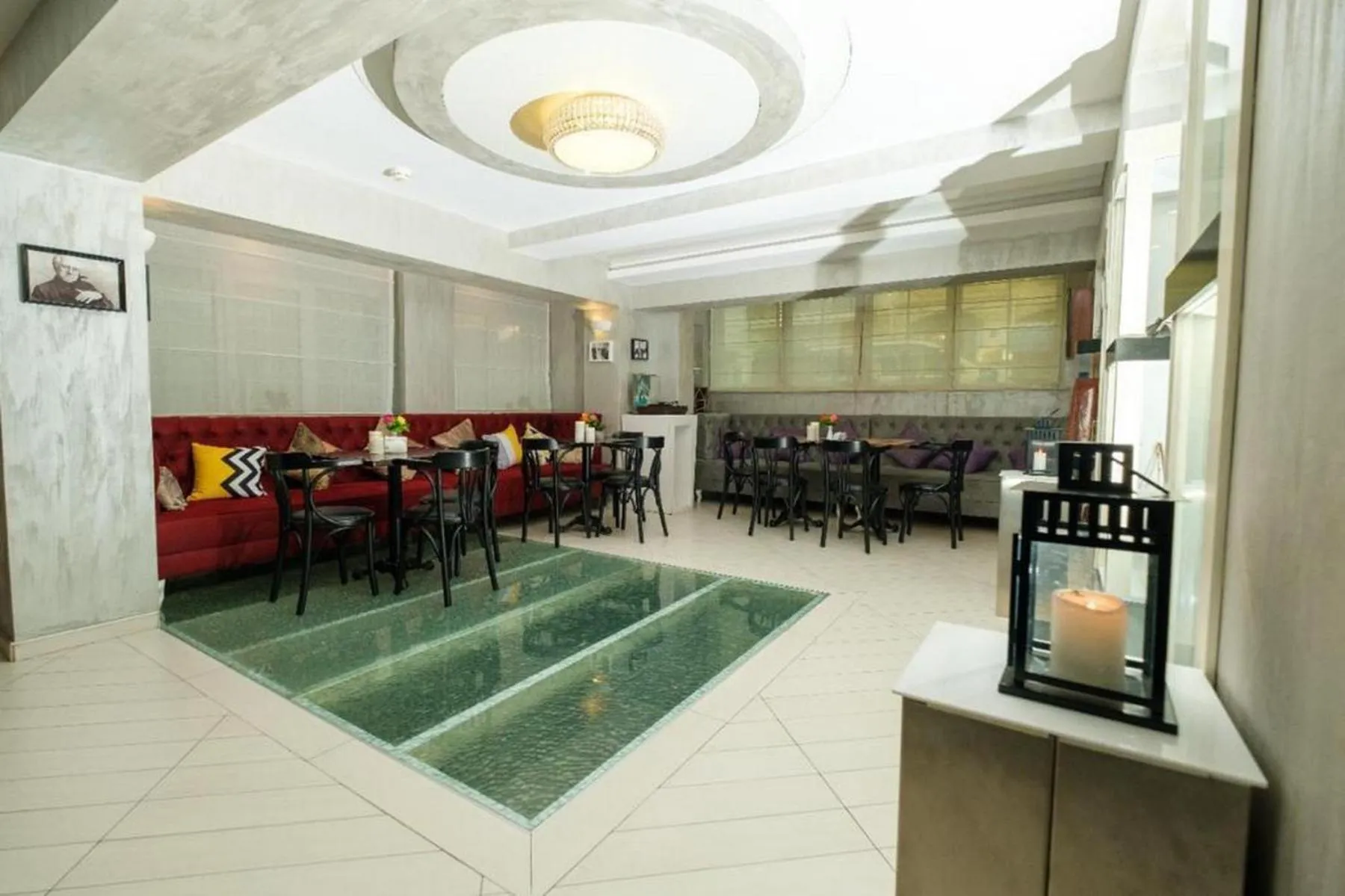 Lobby or reception in Maestro Hotel