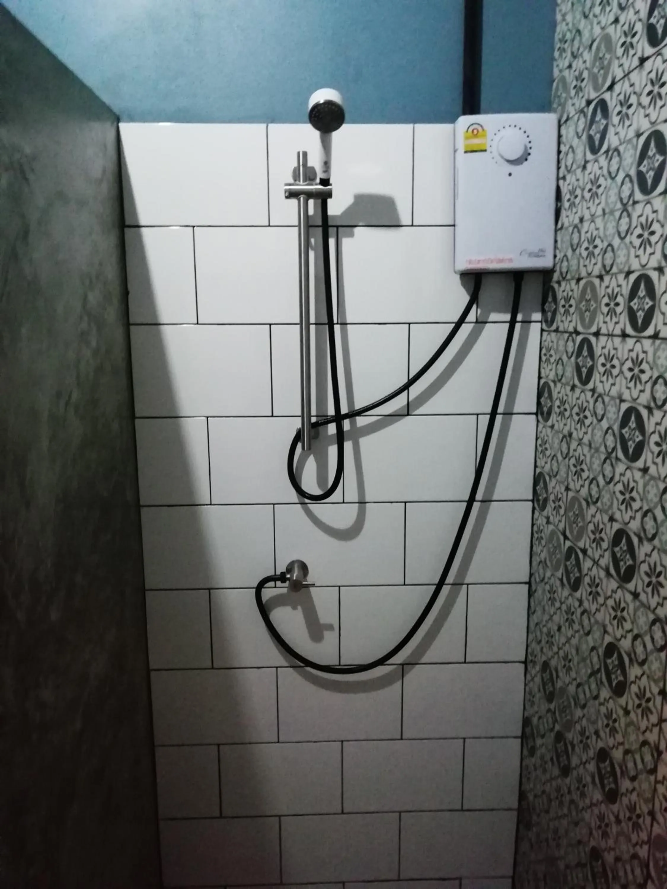 Shower in Baan Minnie