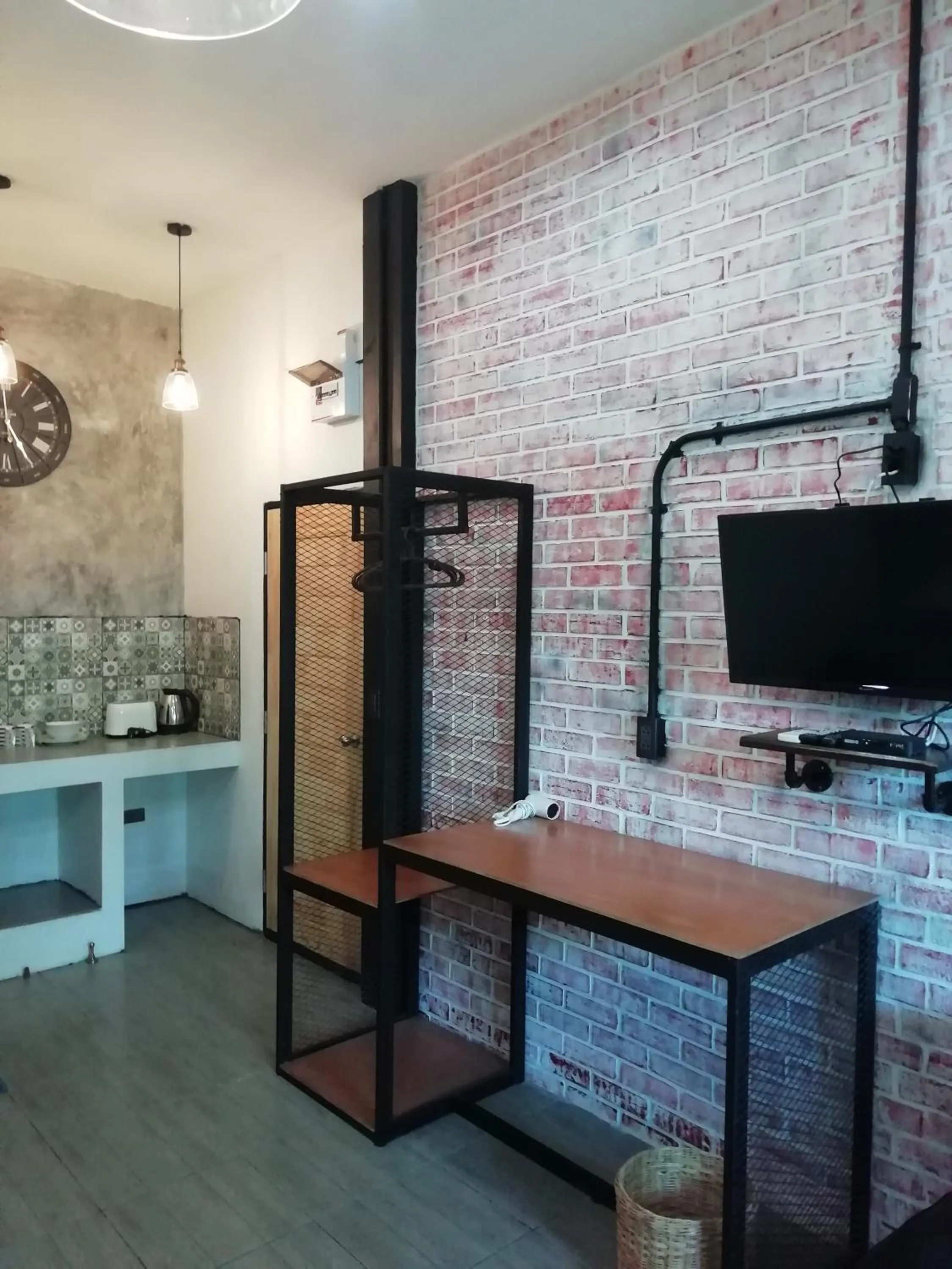 TV and multimedia in Baan Minnie