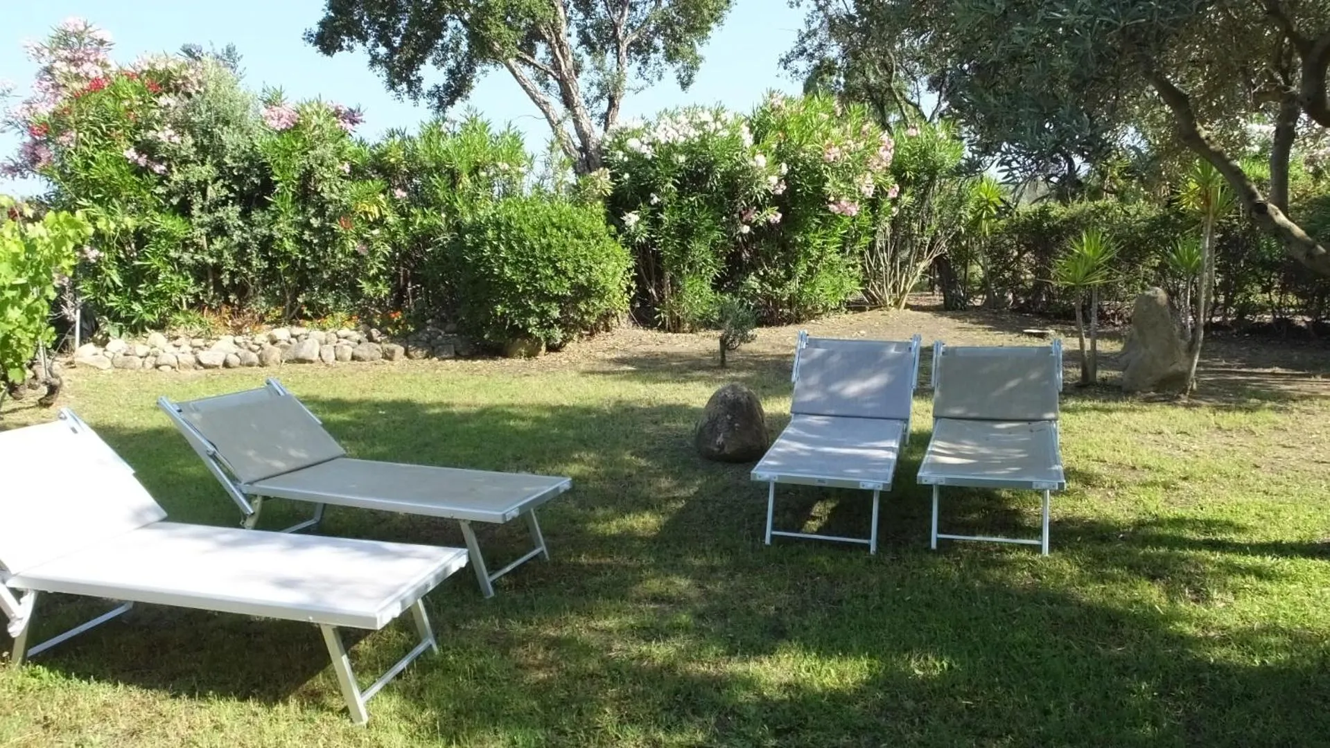 Garden view in Hotel Rurale Orti di Nora & SPA