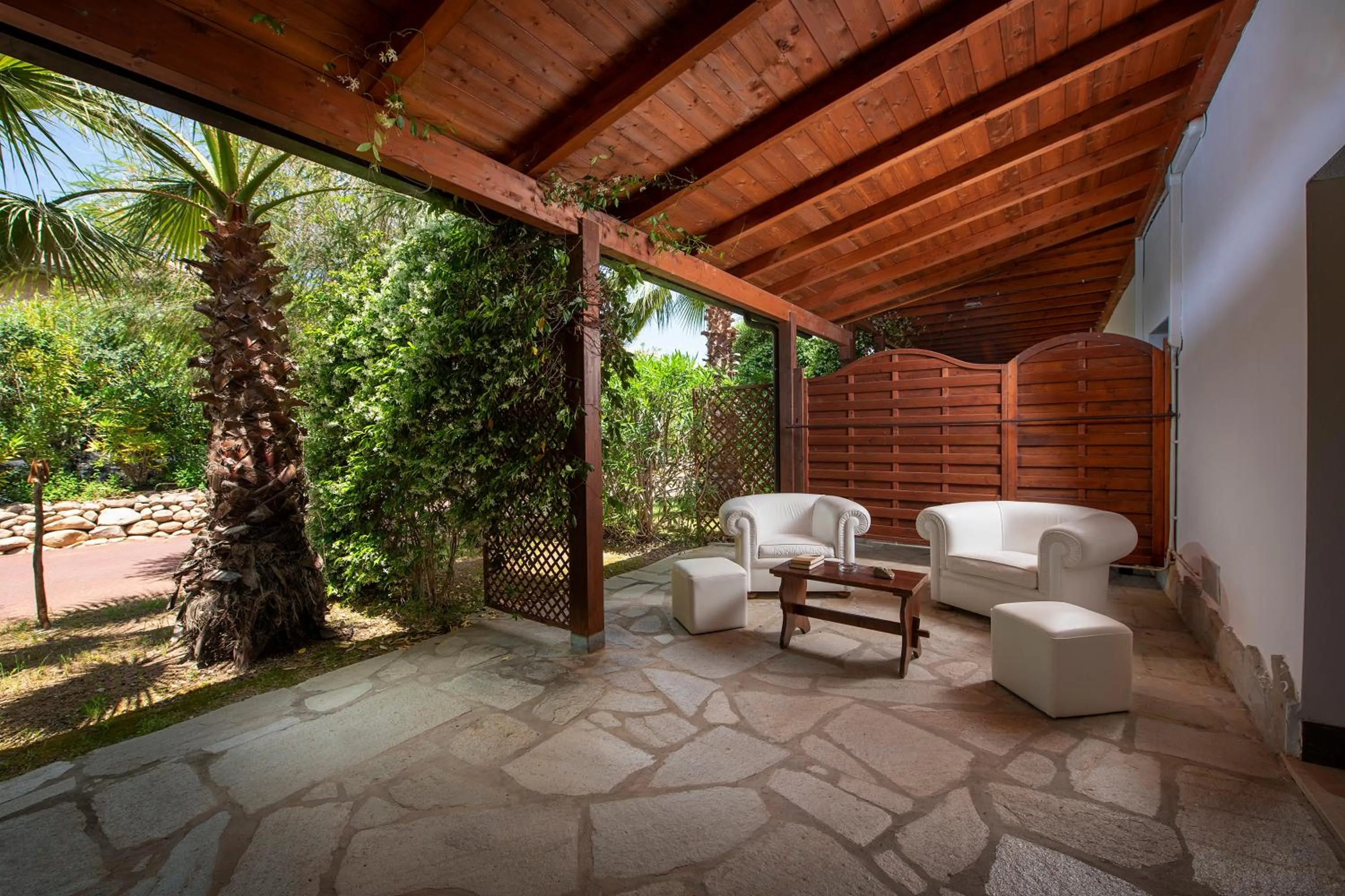 Patio in Hotel Rurale Orti di Nora & SPA