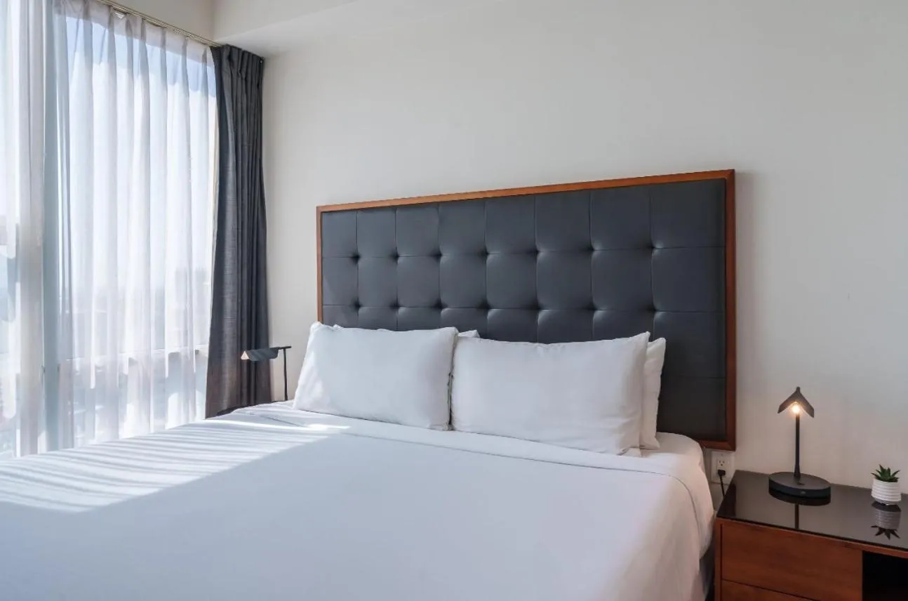 Bedroom, Bed in Level Los Angeles - Downtown South Olive