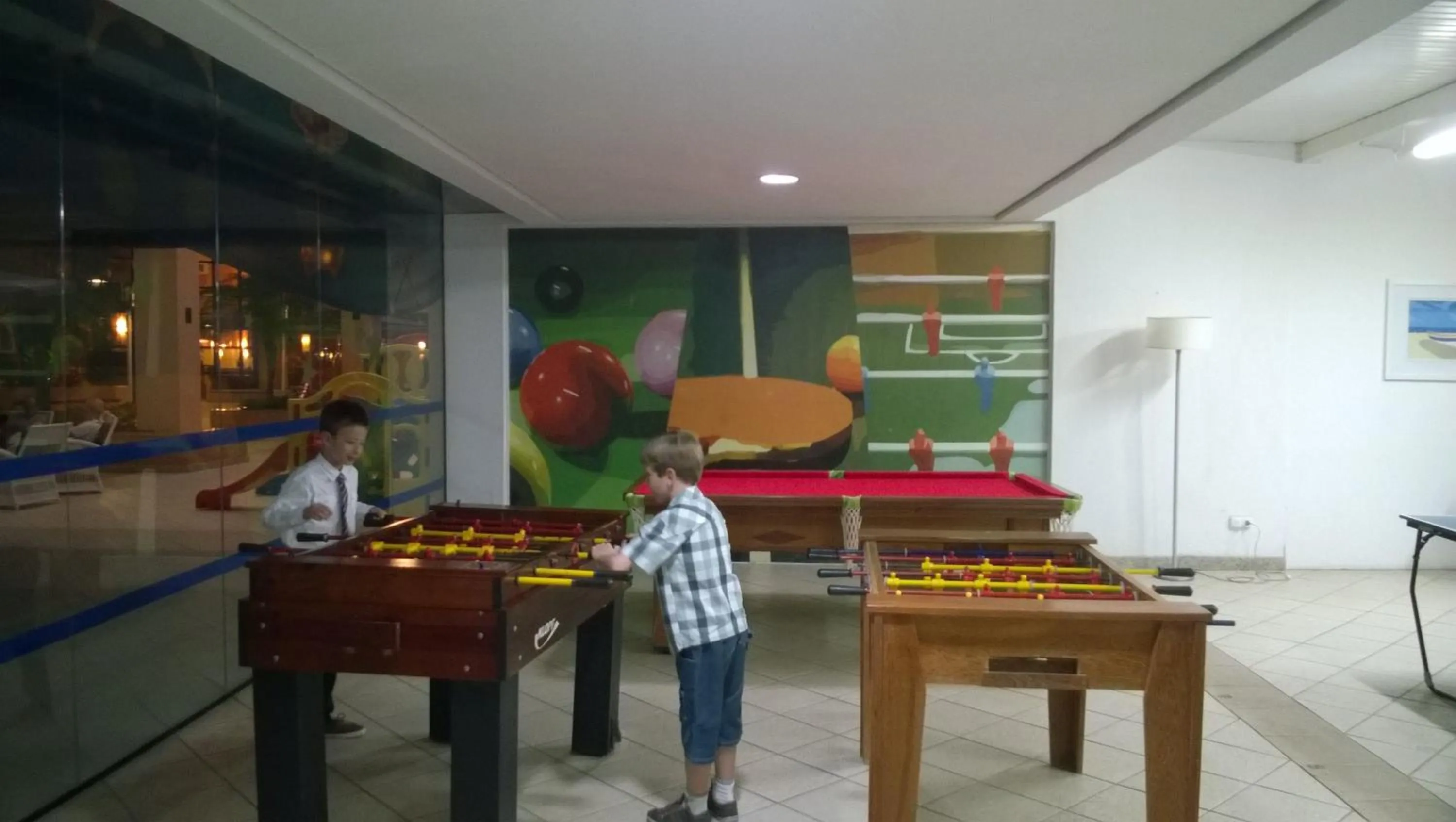 Game Room in Jurerê Beach Village Studios Para Temporada