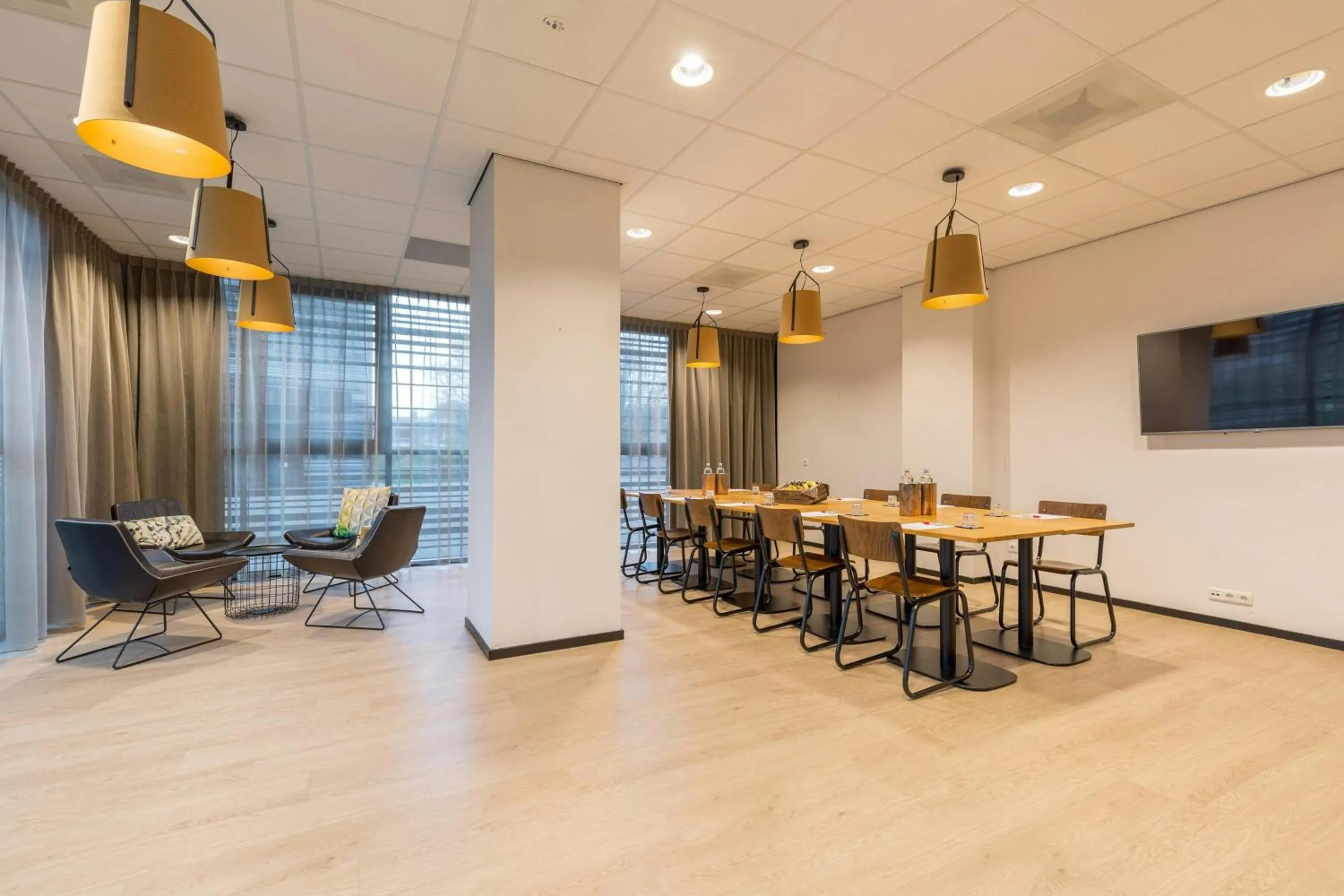 Meeting/conference room in Leonardo Hotel Groningen Stadspark