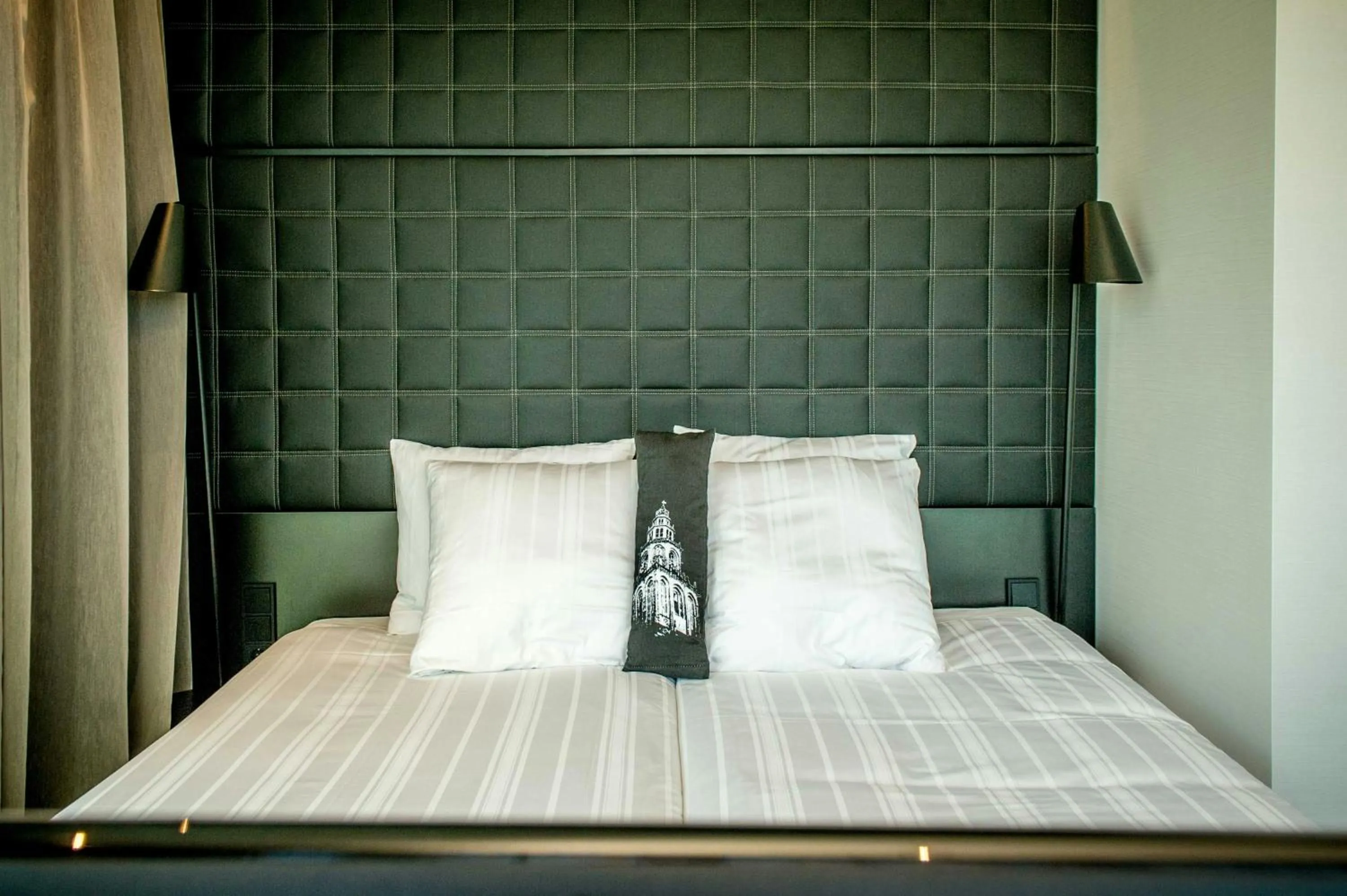 Photo of the whole room, Bed in Leonardo Hotel Groningen Stadspark