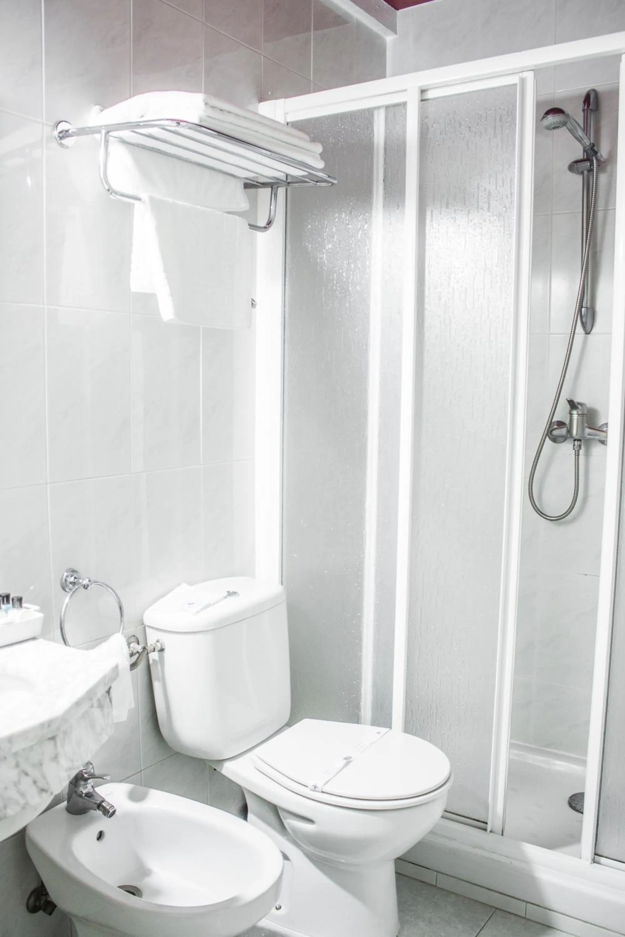 Other in Nest Style Santiago