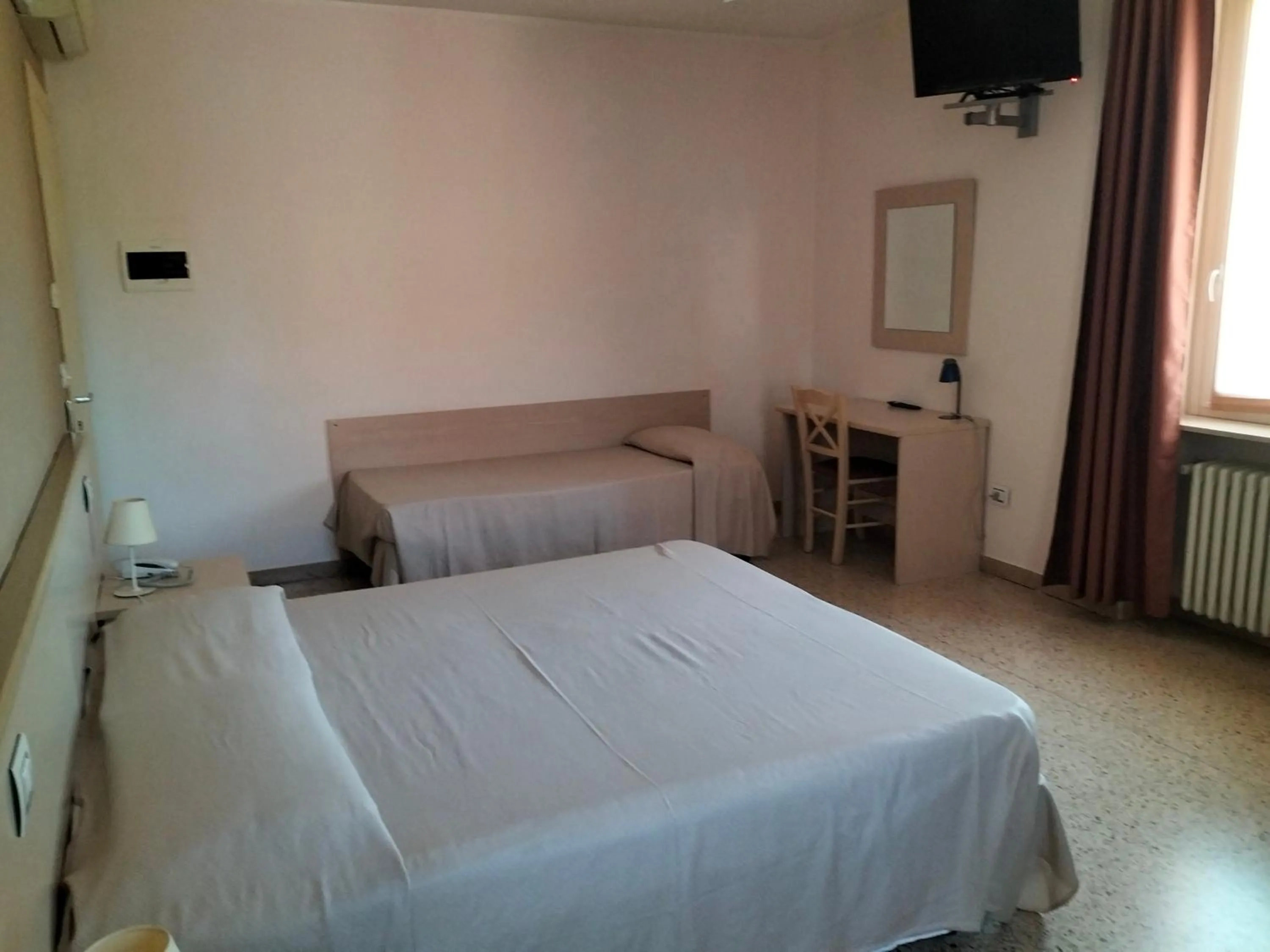 Bedroom in Albergo Grifone 1891