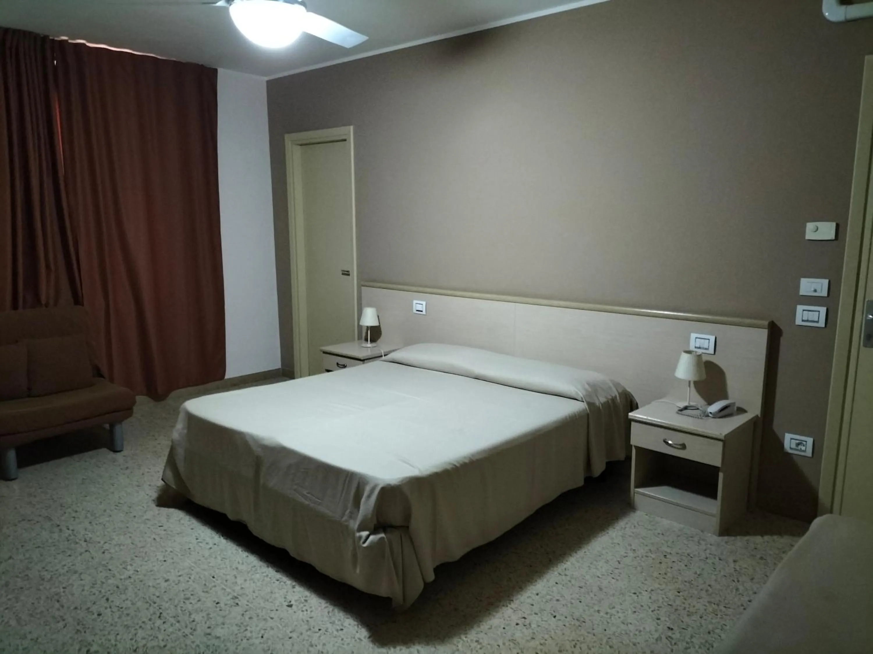 Bedroom in Albergo Grifone 1891