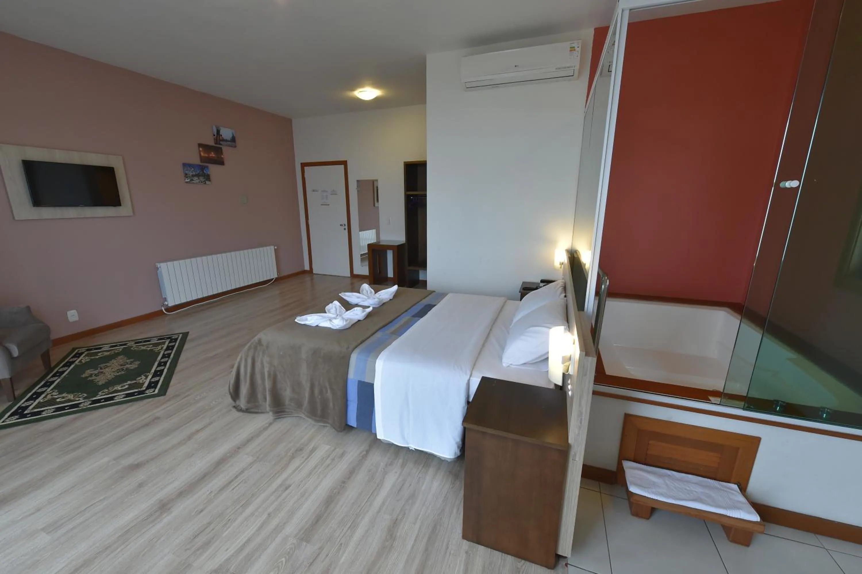 Bedroom, Bed in Hotel Villa Aconchego de Gramado