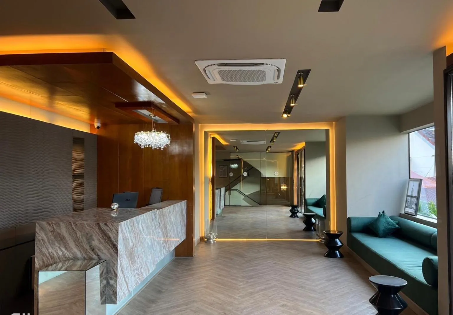 Lobby or reception in Karon Boutique