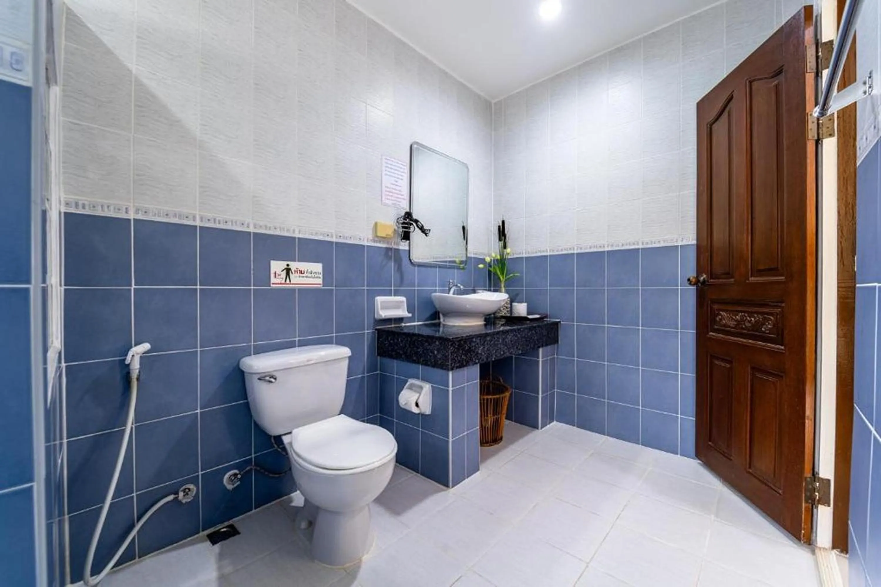 Bathroom in Siam Court Hotel and Resort