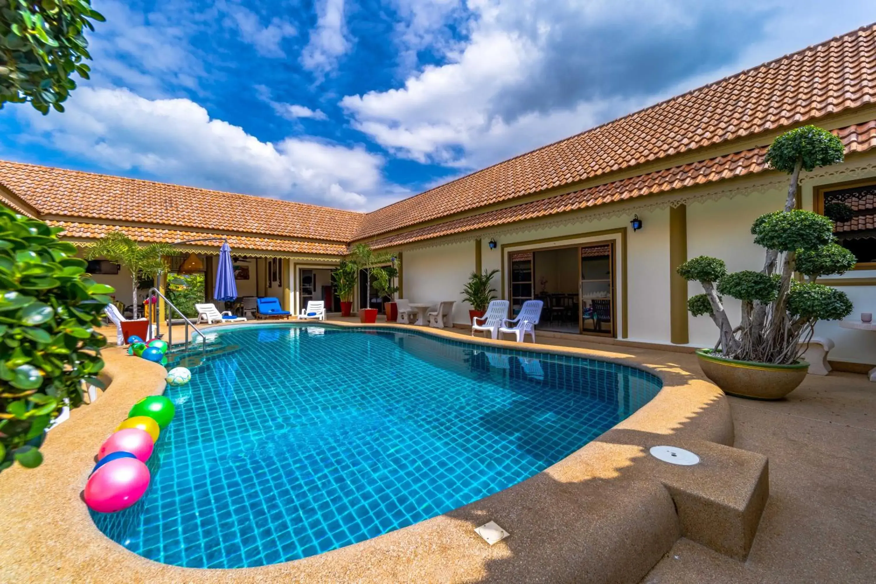 Siam Court Hotel and Resort Siam Court Hotel and Resort