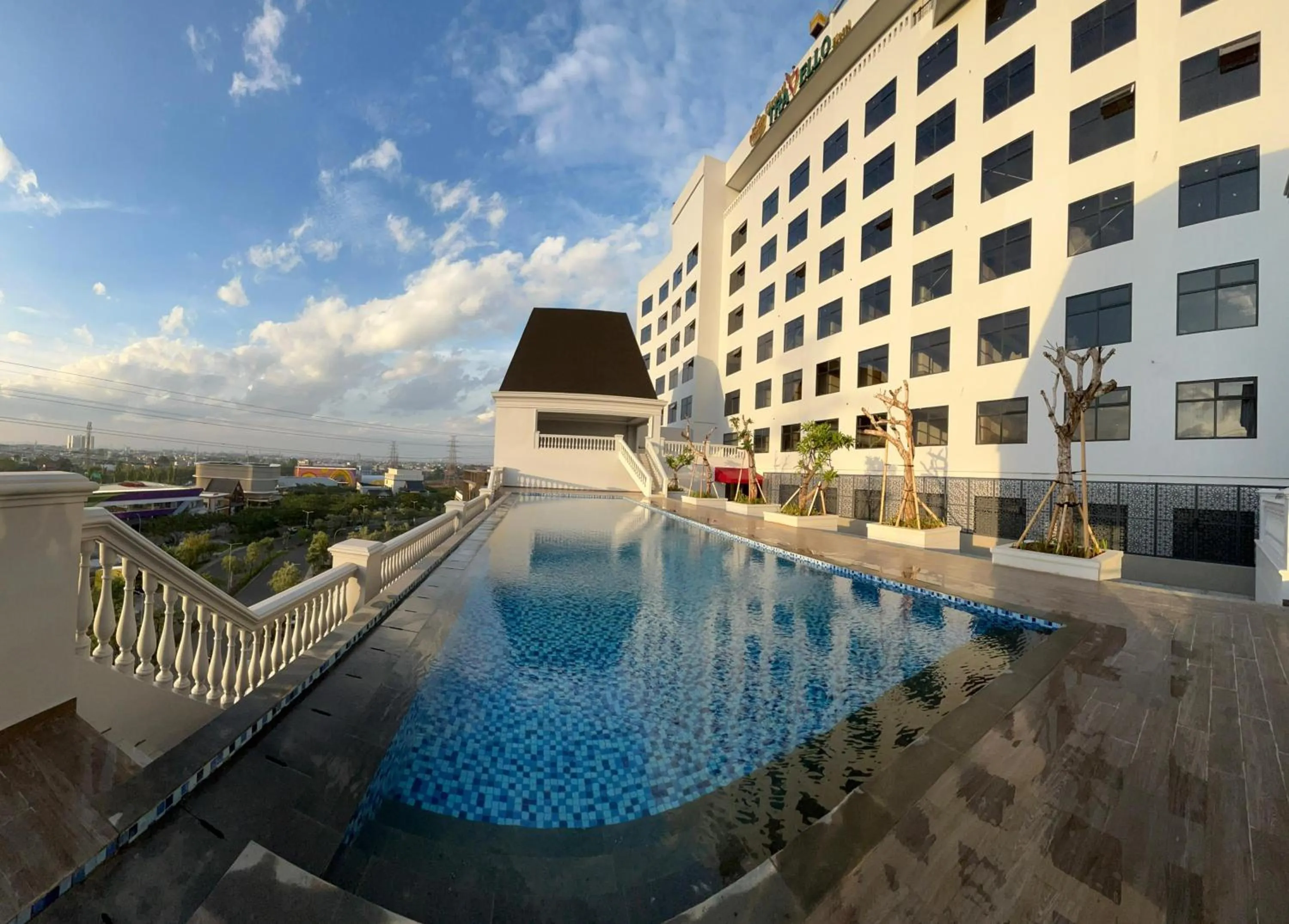 Swimming pool in Grand Travello Hotel Bekasi