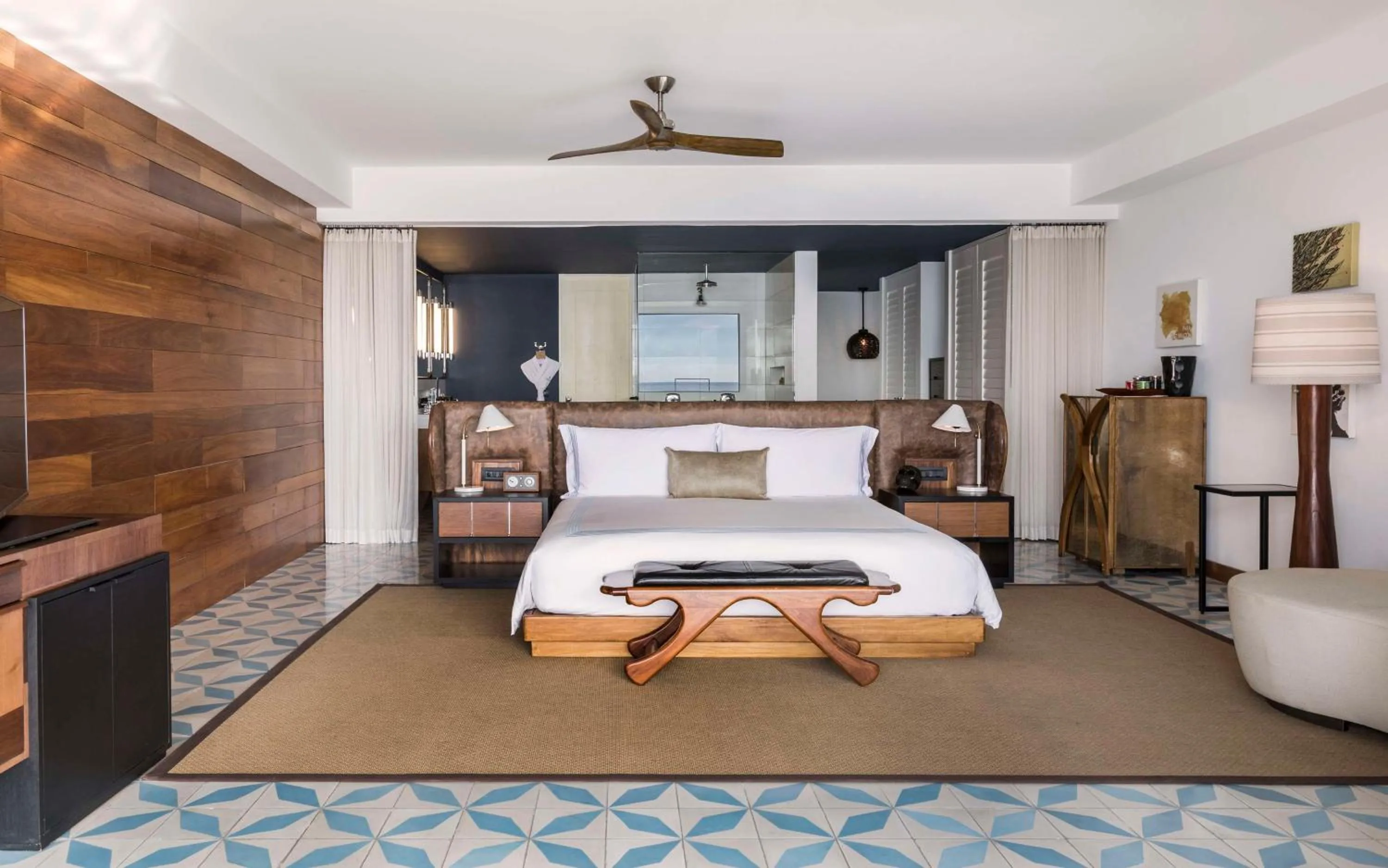 Photo of the whole room, Bed in The Cape, A Thompson Hotel, by Hyatt