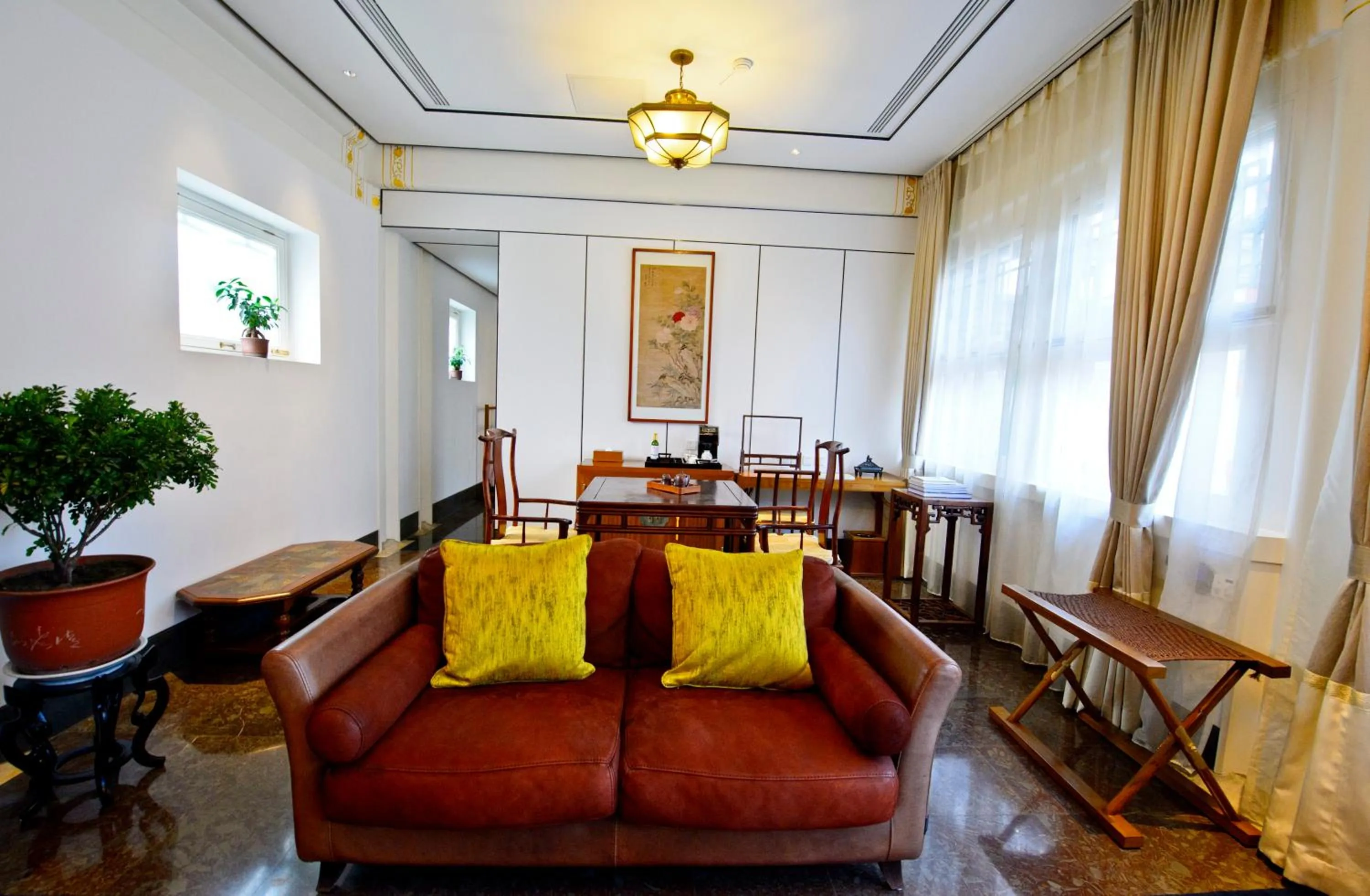 Living room in Cours Et Pavillons