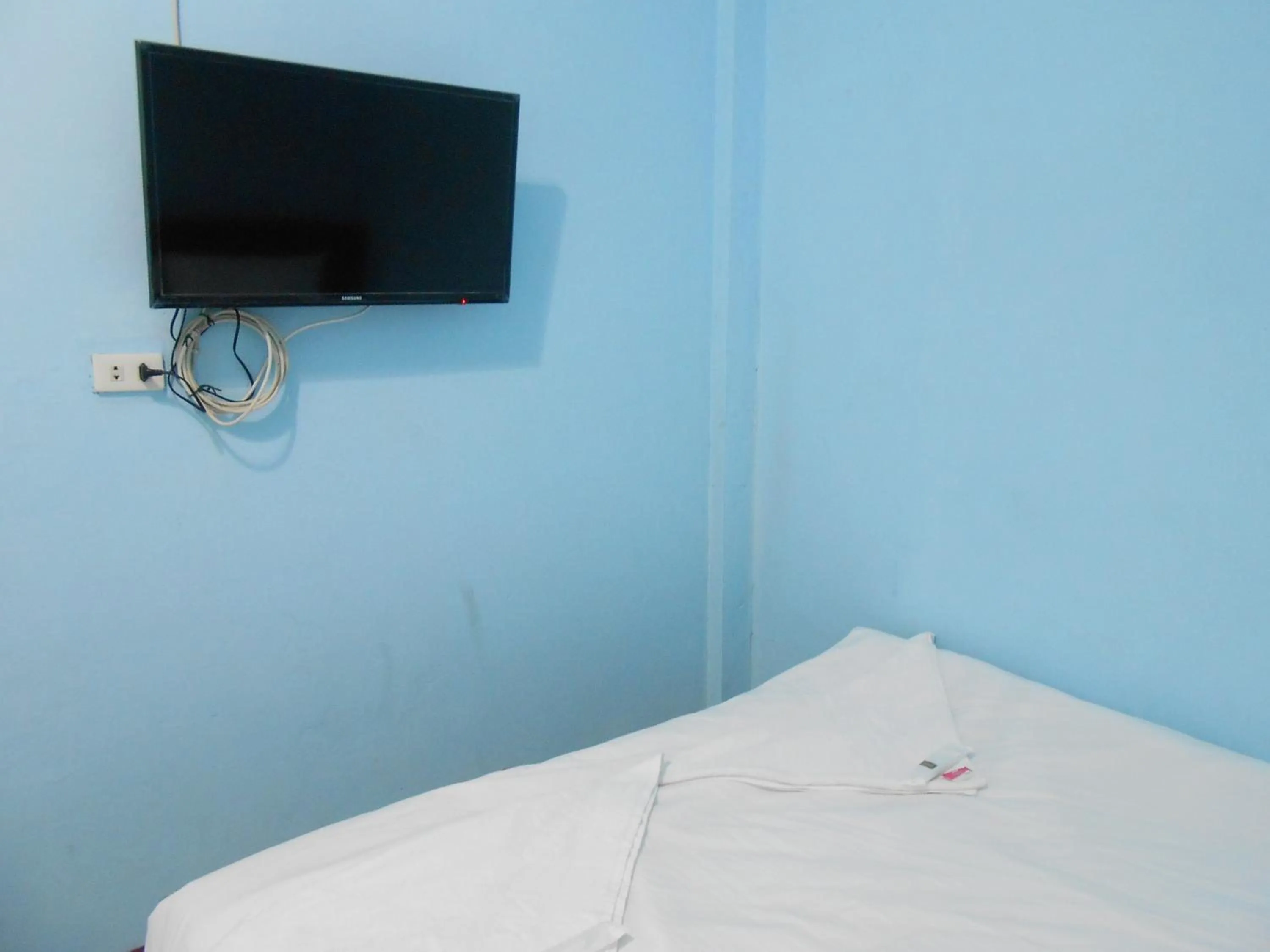 TV and multimedia, Bed in Lucky Backpacker Hostel