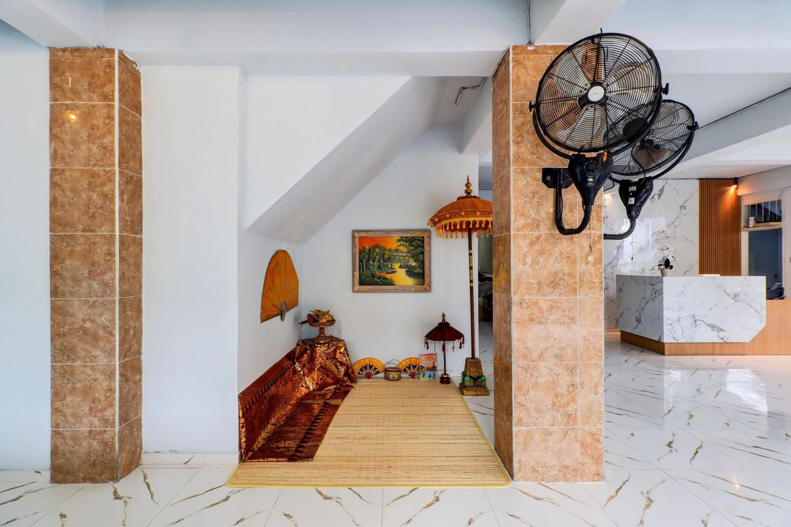 Area and facilities in Townhouse Oak Legian Near Legian Beach Formerly Sayang Maha Merta