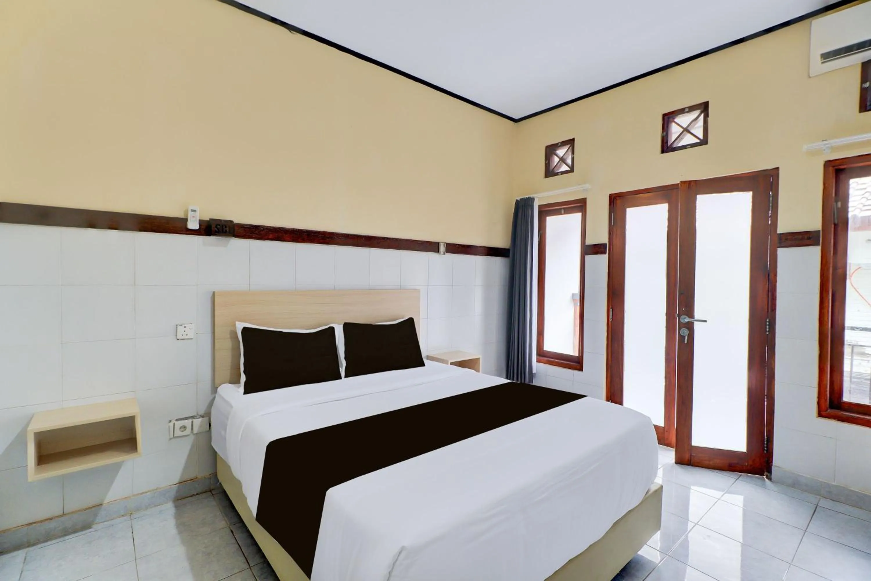 Bedroom, Bed in Townhouse Oak Legian Near Legian Beach Formerly Sayang Maha Merta