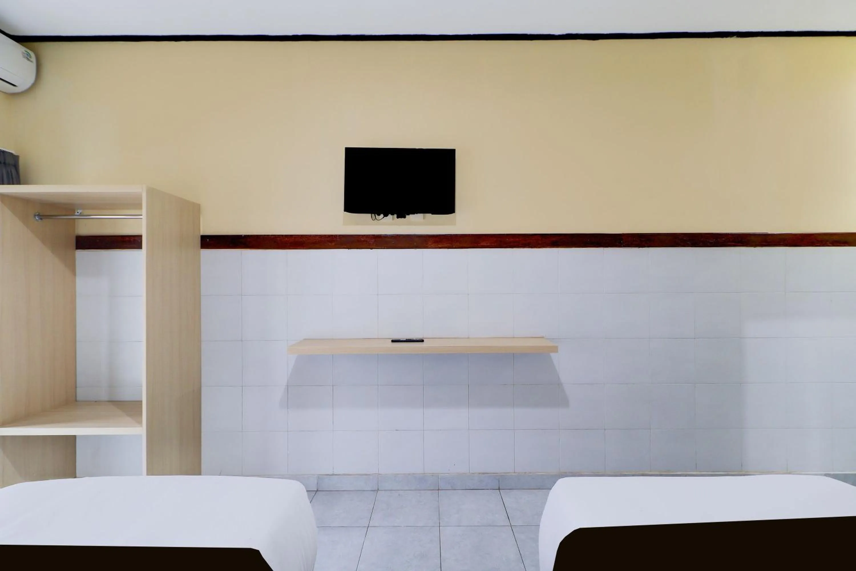 Bedroom, Bed in Townhouse Oak Legian Near Legian Beach Formerly Sayang Maha Merta