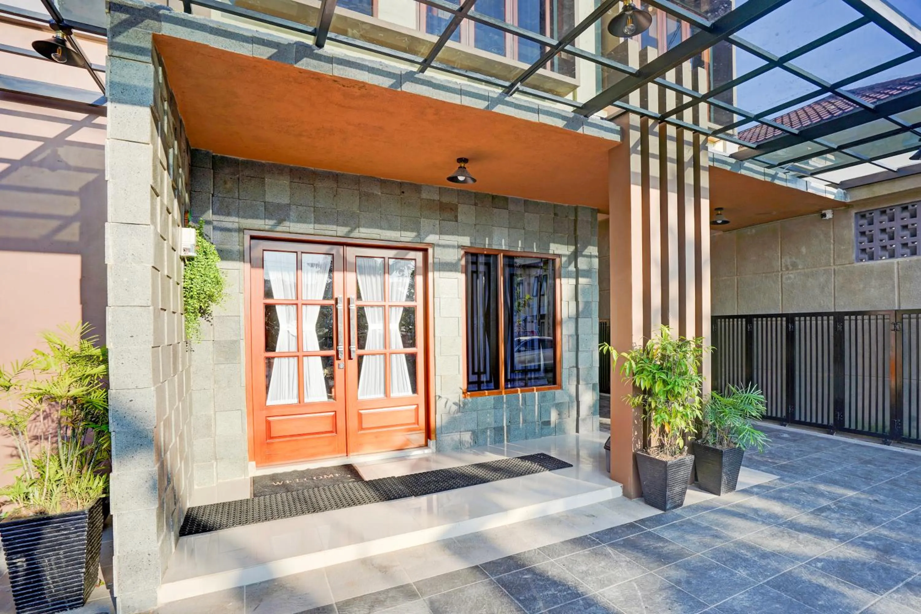 Facade/entrance in Collection O Padang City Center Near Transmart Padang Formerly De Orchids