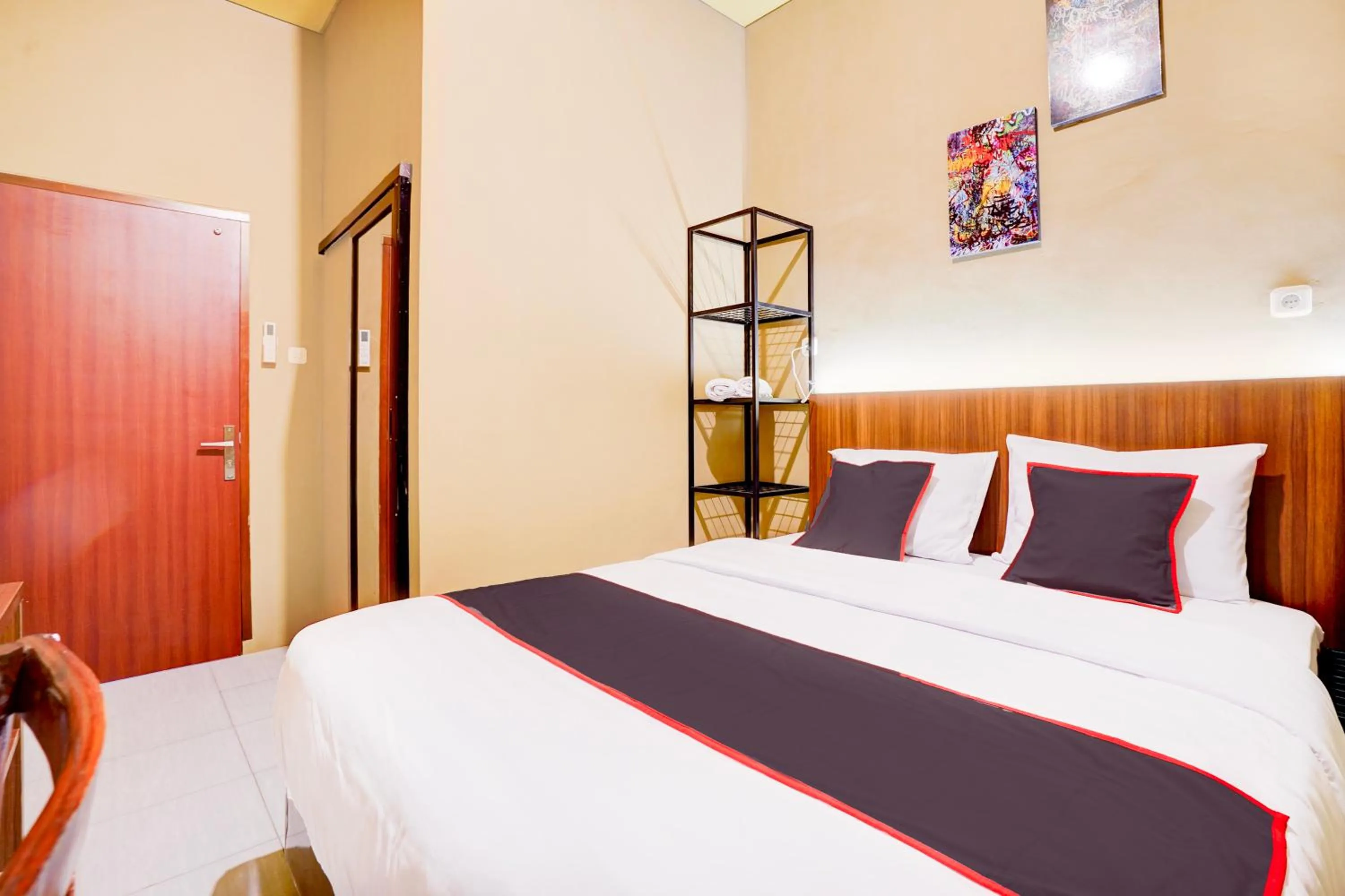 Bed in Collection O Padang City Center Near Transmart Padang Formerly De Orchids