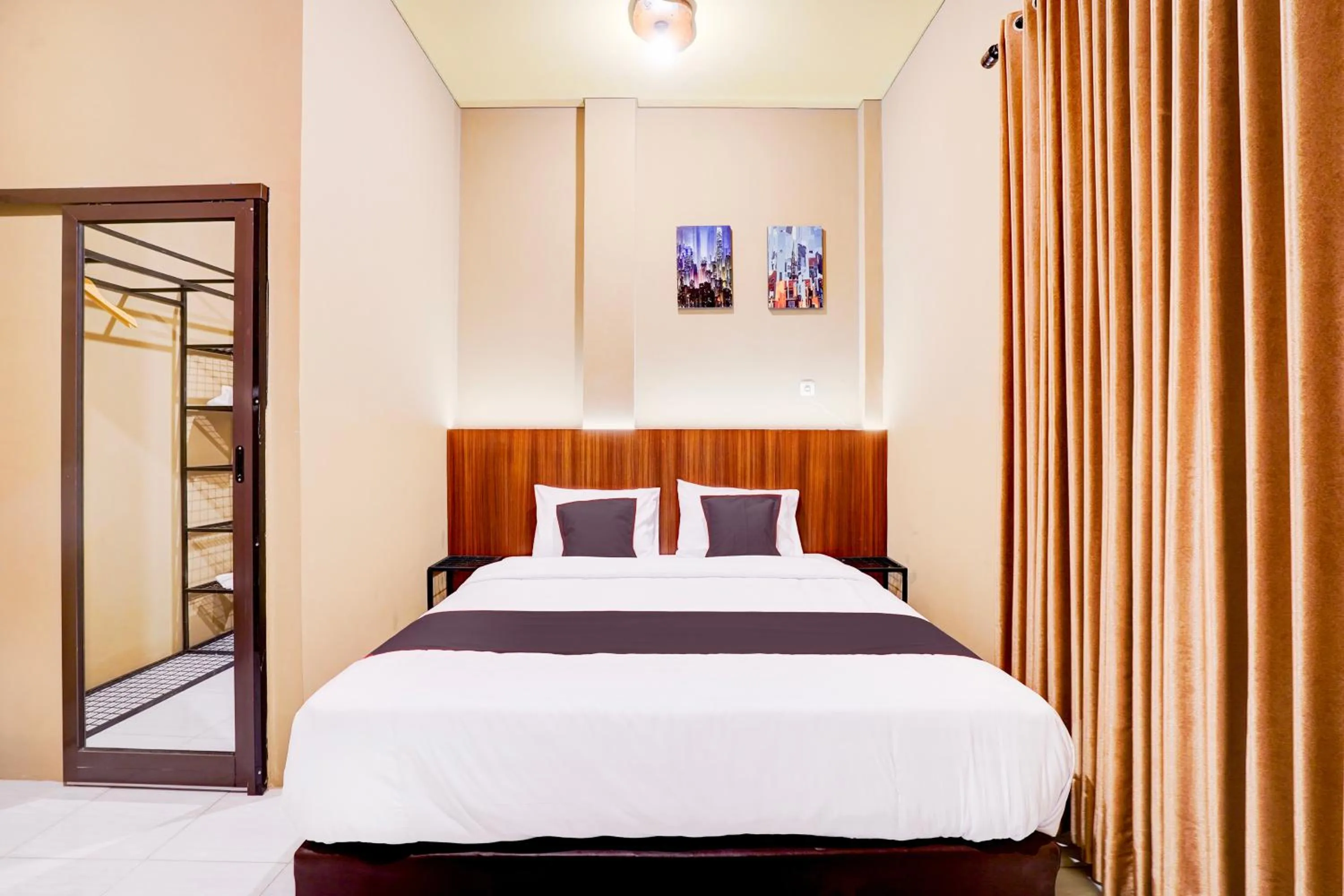 Bed in Collection O Padang City Center Near Transmart Padang Formerly De Orchids