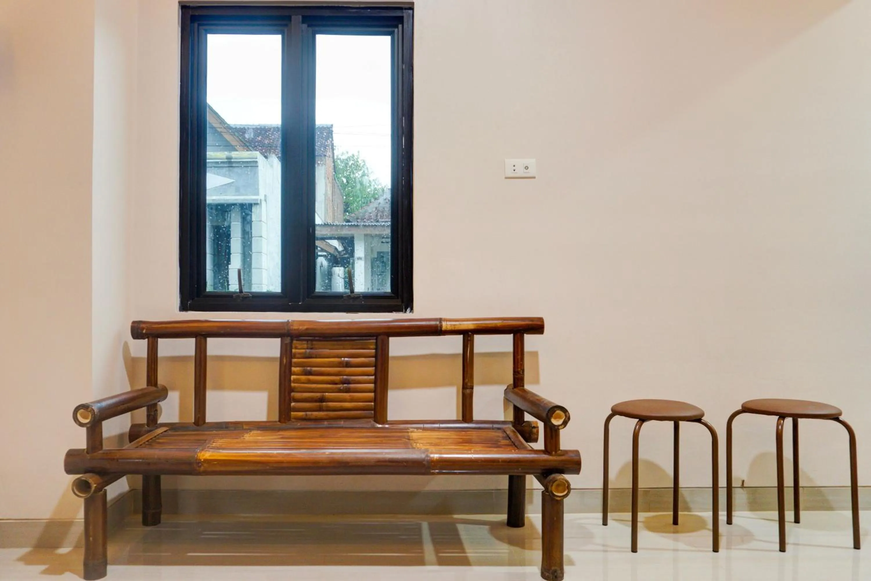 Lobby or reception in Hotel O Kedaton Near Rumah Sakit Advent Bandar Lampung Formerly Hotel Plain C Lake