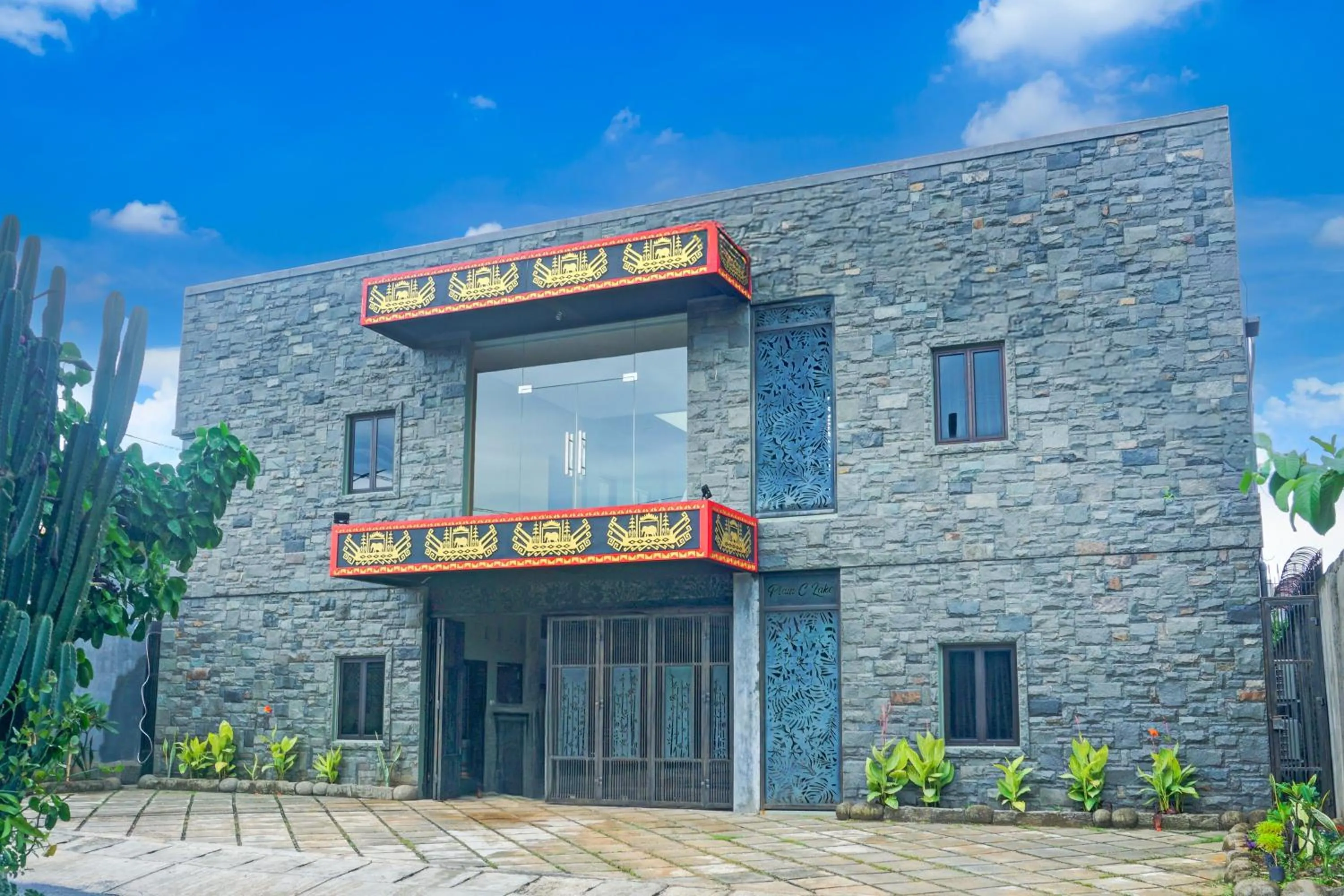 Facade/entrance in Hotel O Kedaton Near Rumah Sakit Advent Bandar Lampung Formerly Hotel Plain C Lake