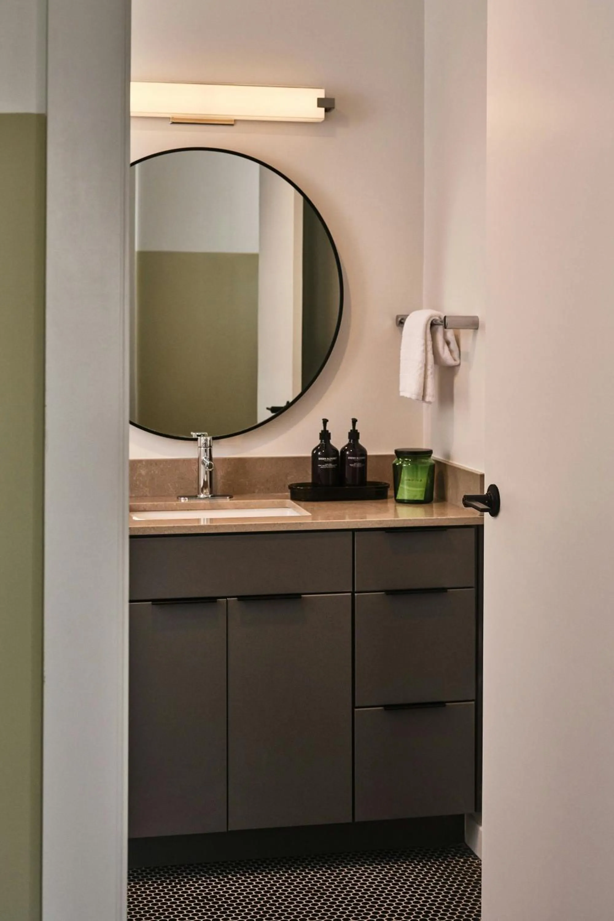 Bathroom in The Ann Savannah, Apartments by Marriott Bonvoy