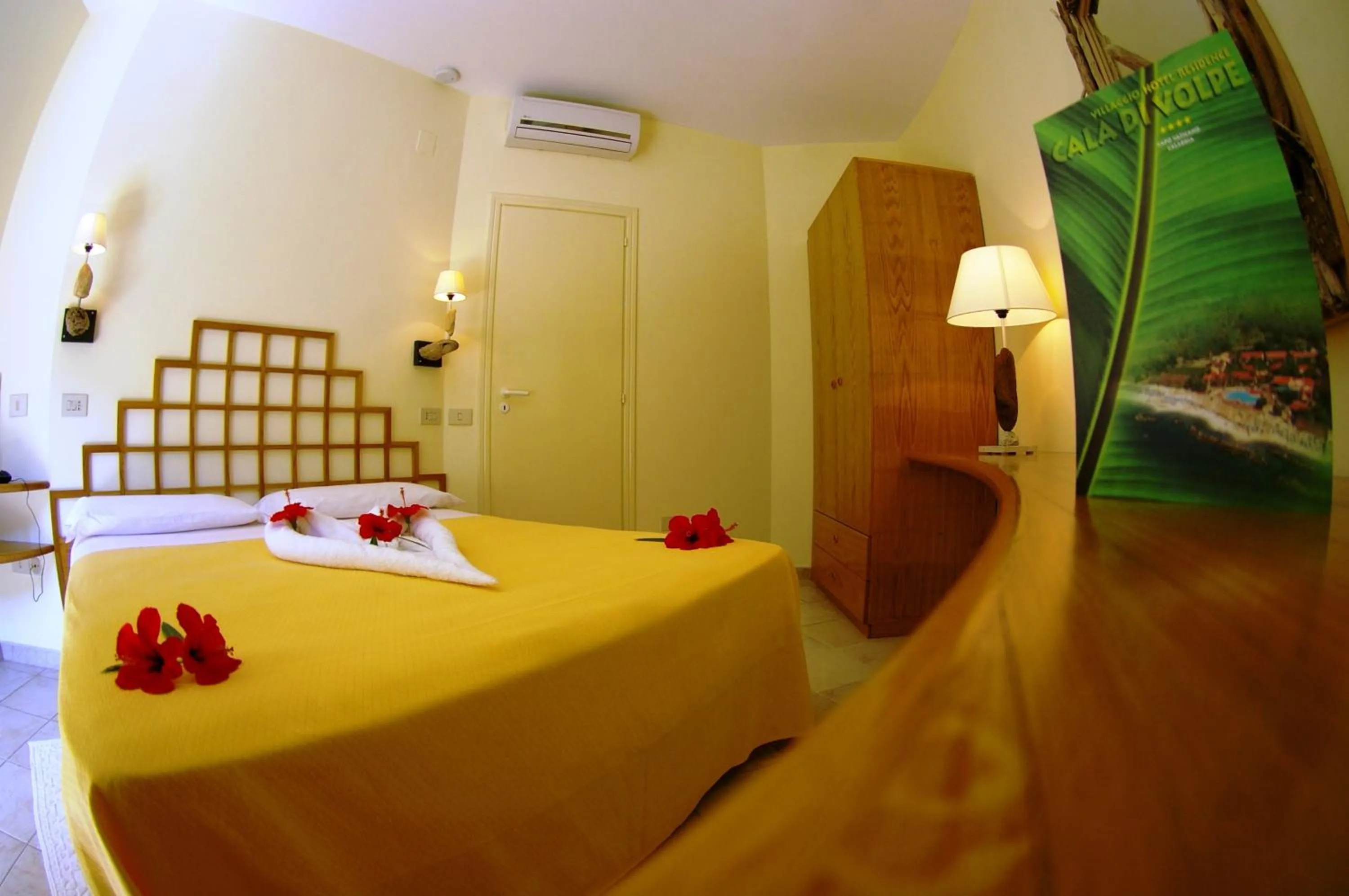 Bedroom, Bed in Hotel Villaggio Cala Di Volpe