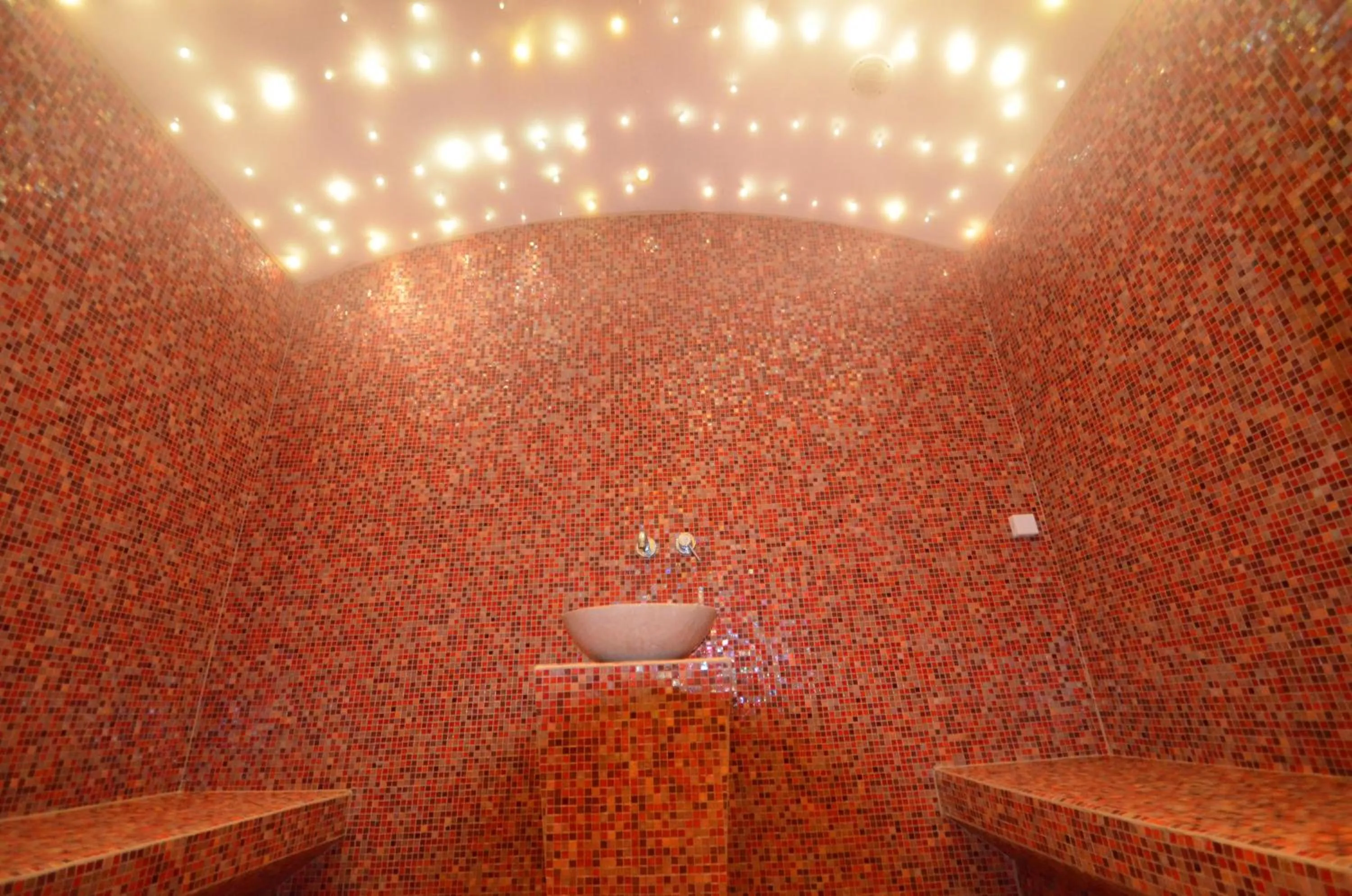 Steam room in Hotel Villaggio Cala Di Volpe