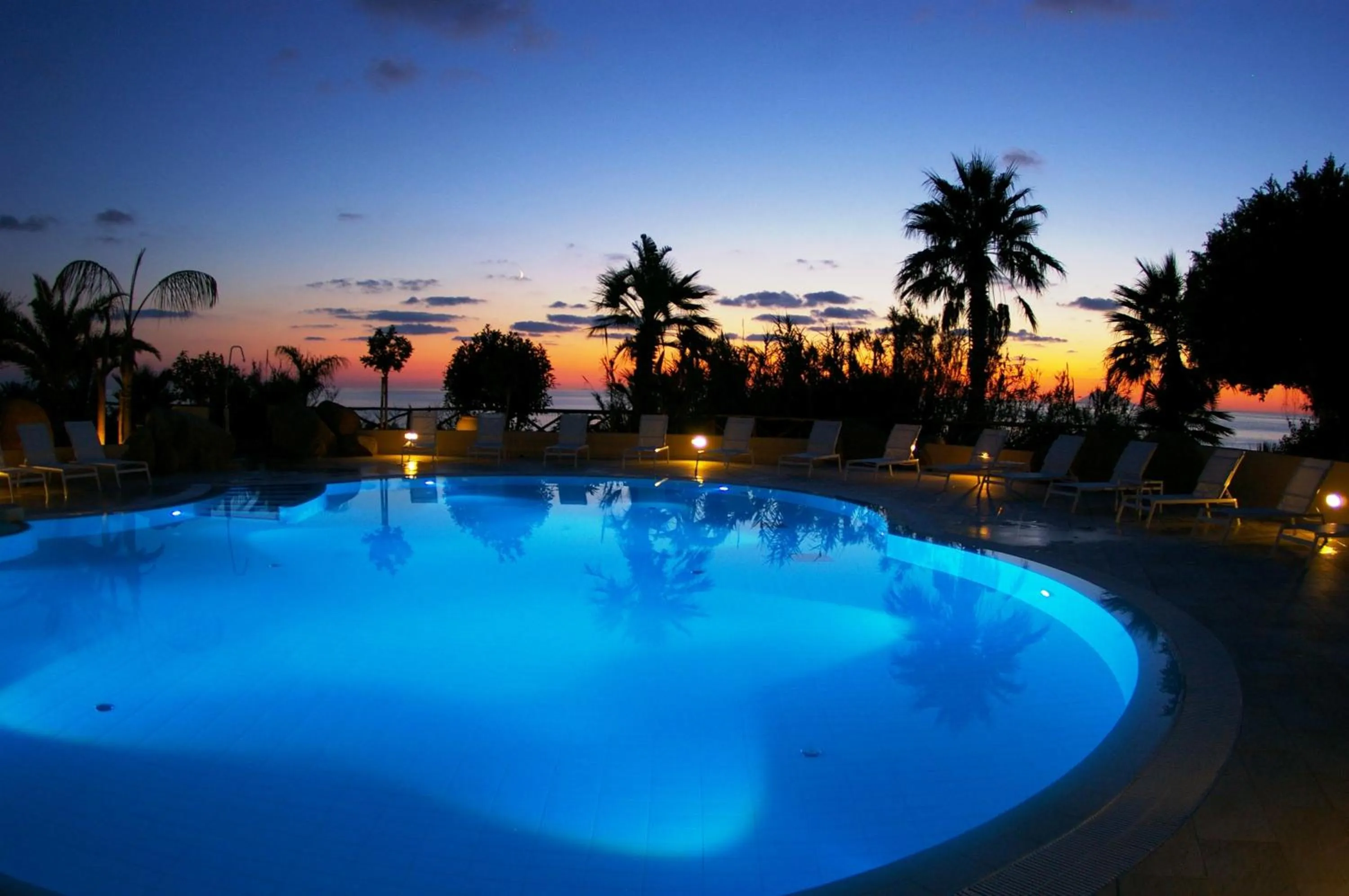 Night in Hotel Villaggio Cala Di Volpe