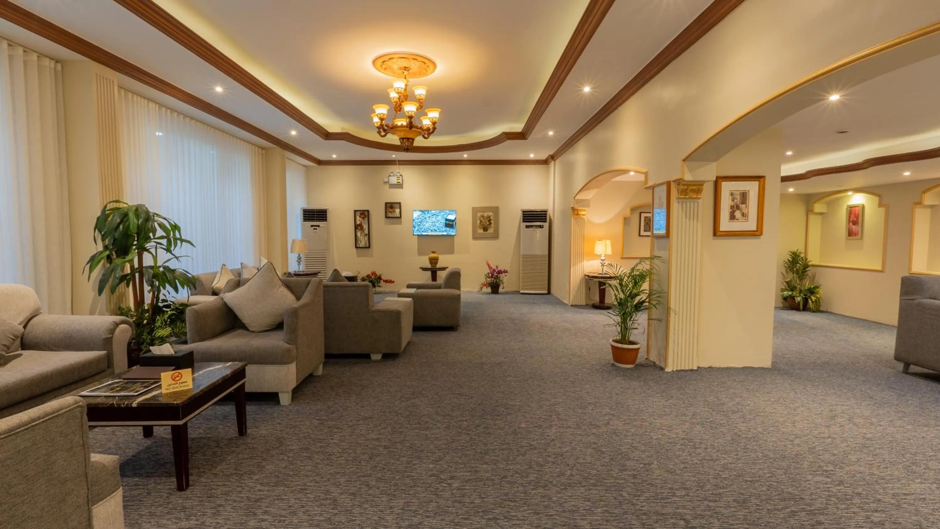 Lobby or reception in Al Iqbal Hotel