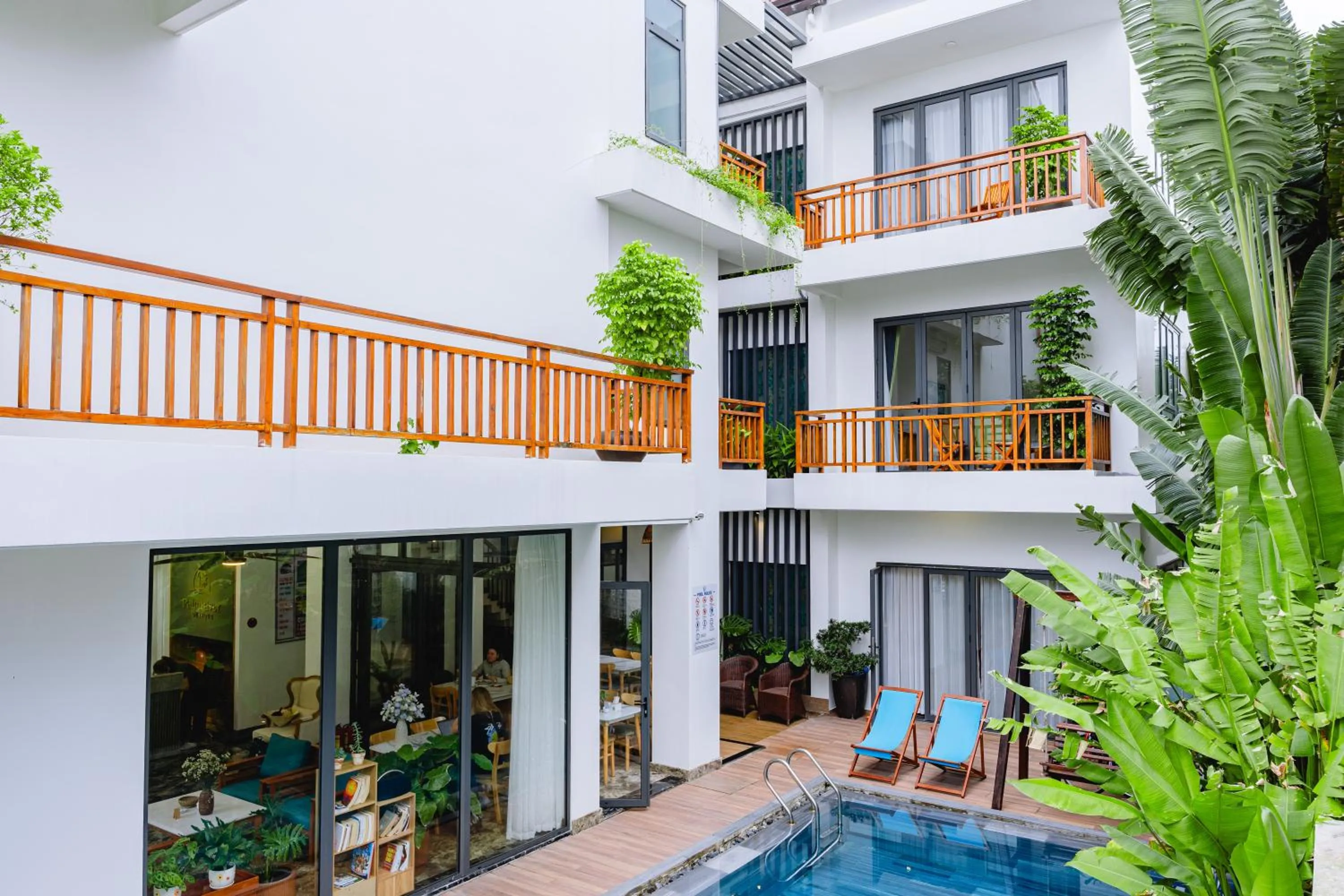 Property building in Palm Riverside Boutique