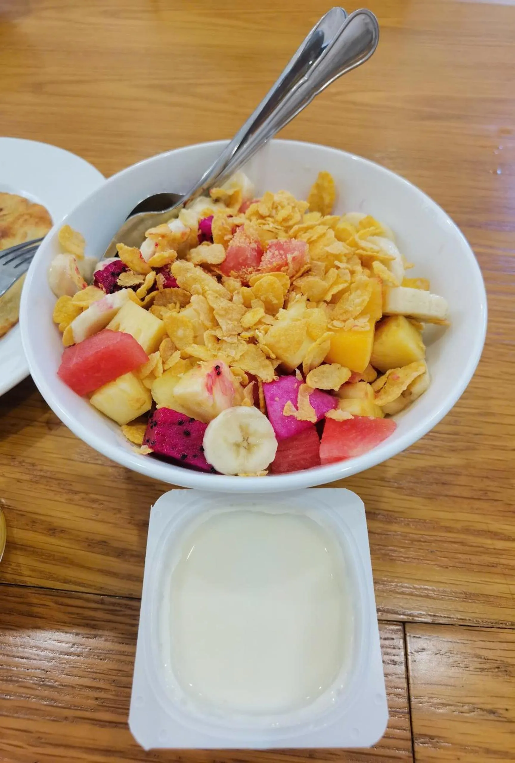 Food and drinks in Palm Riverside Boutique