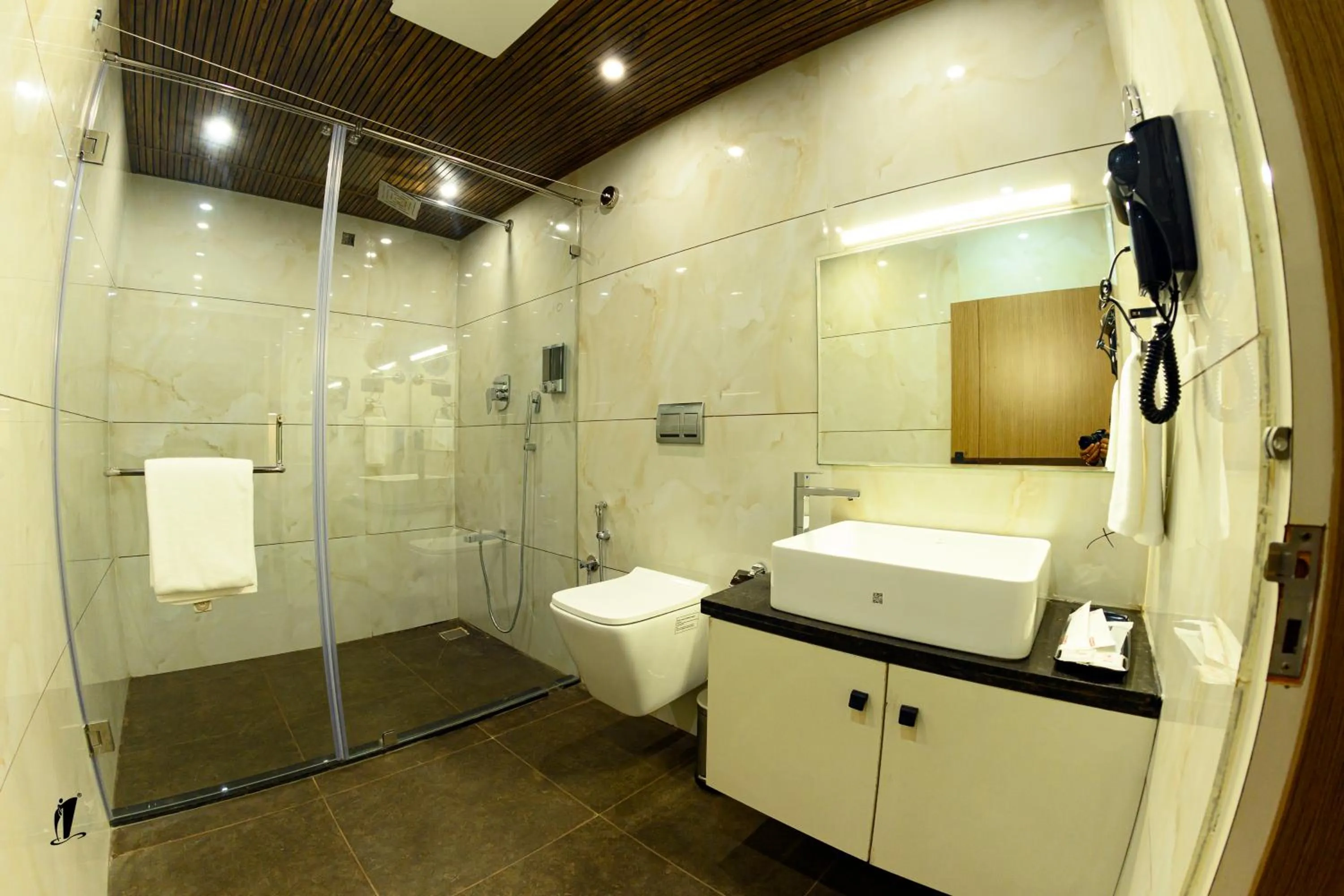 Shower in Srigandha Residency