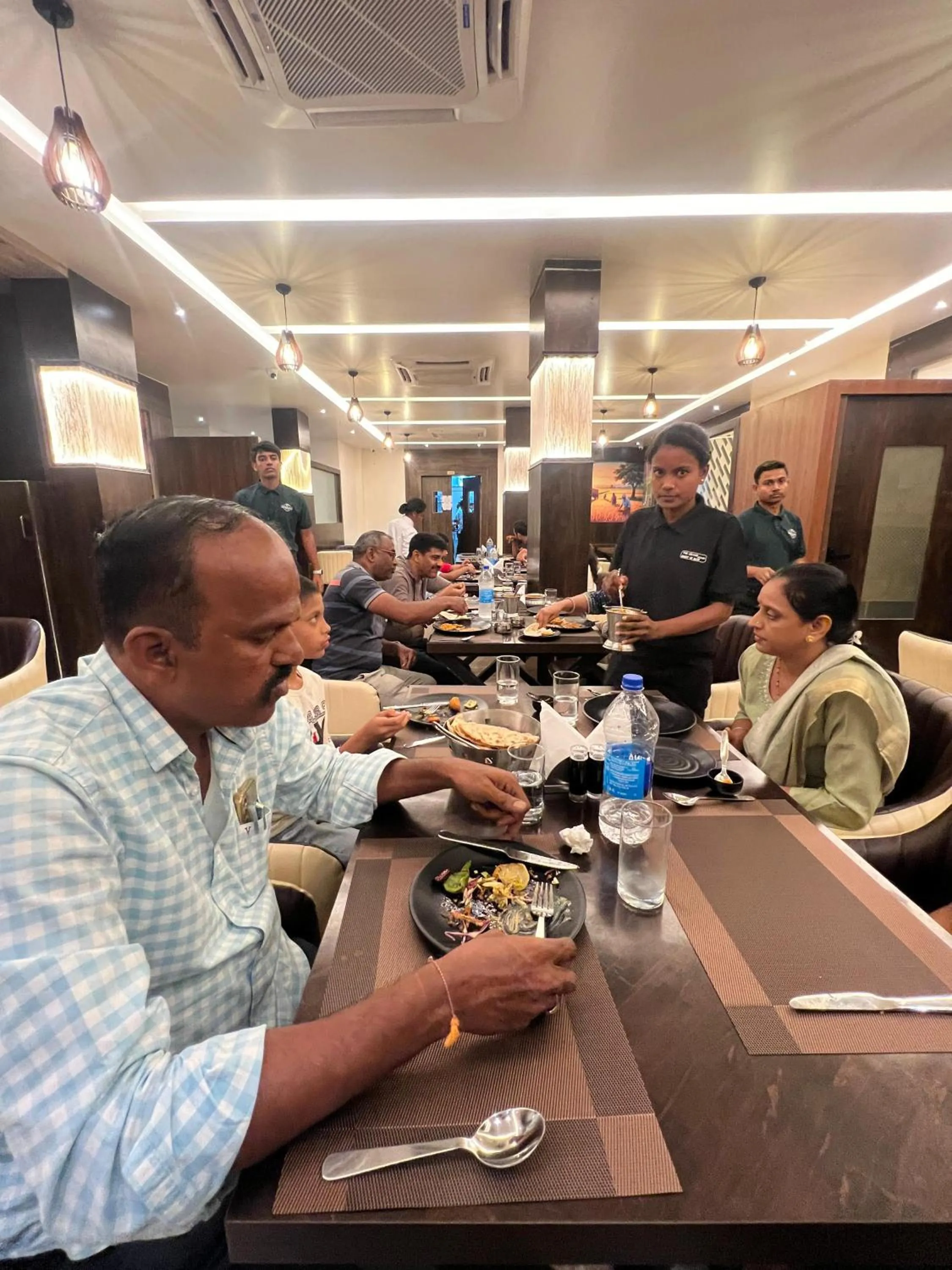 Restaurant/places to eat in Srigandha Residency