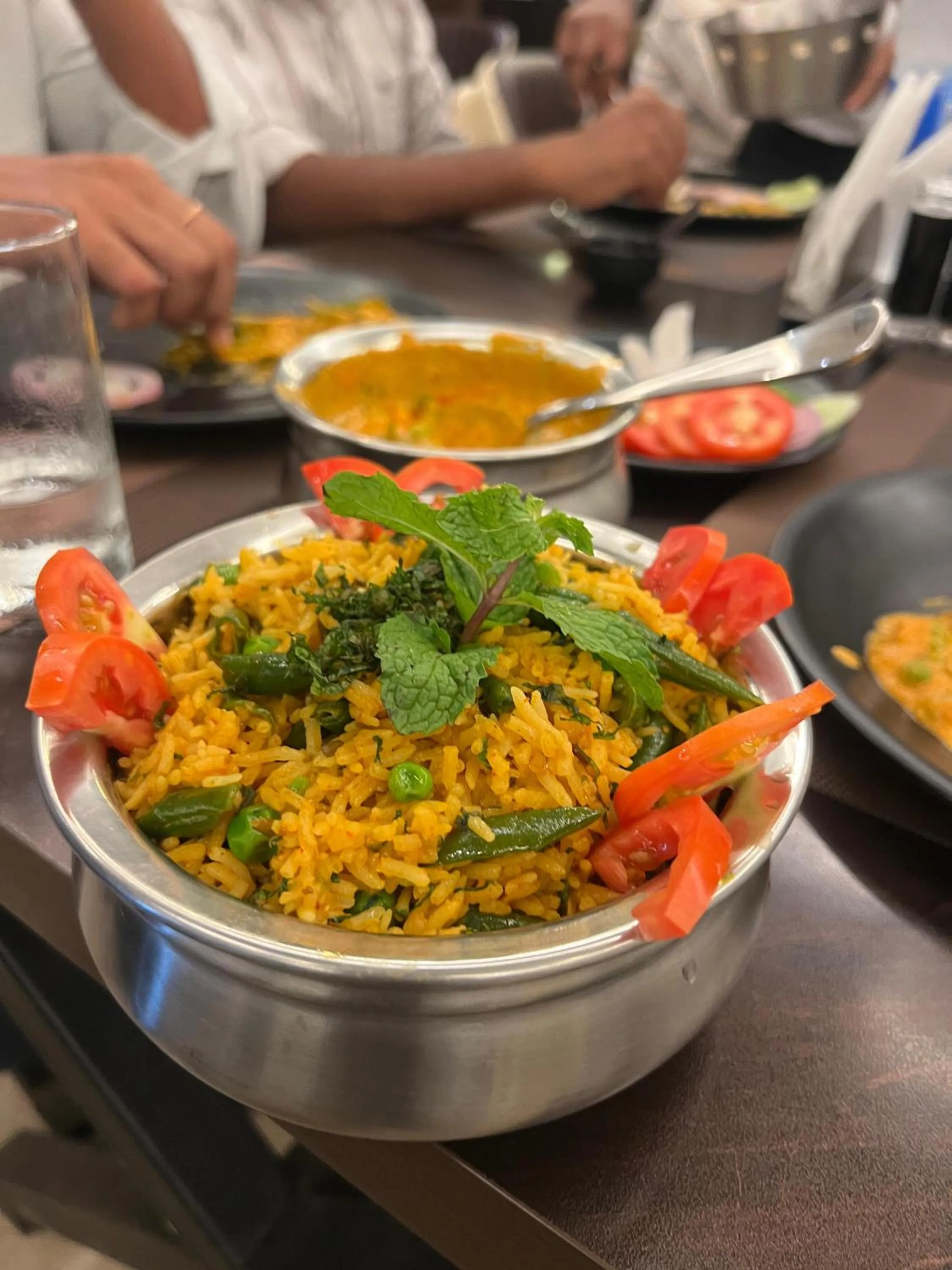 Food and drinks in Srigandha Residency