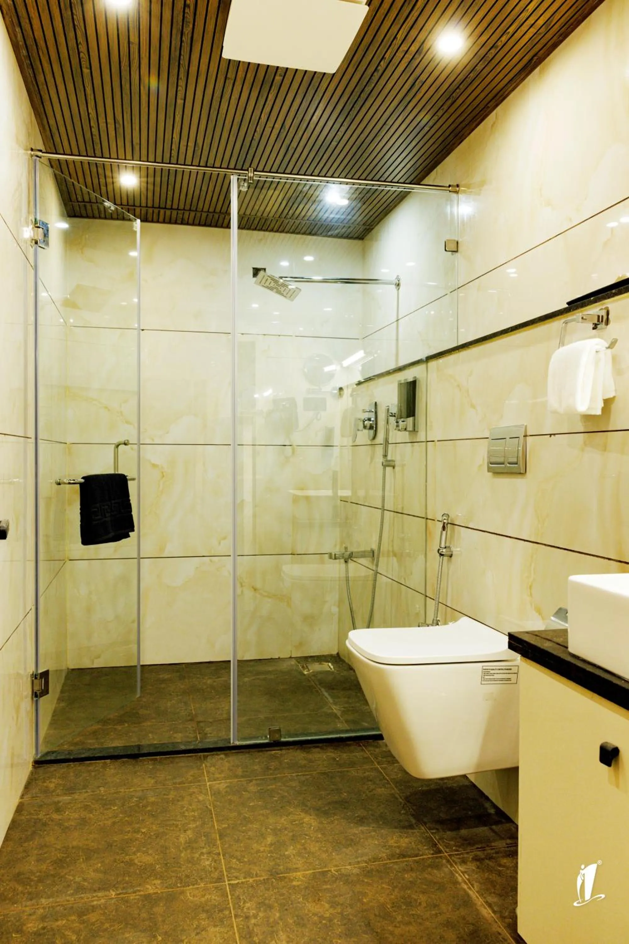 Shower in Srigandha Residency