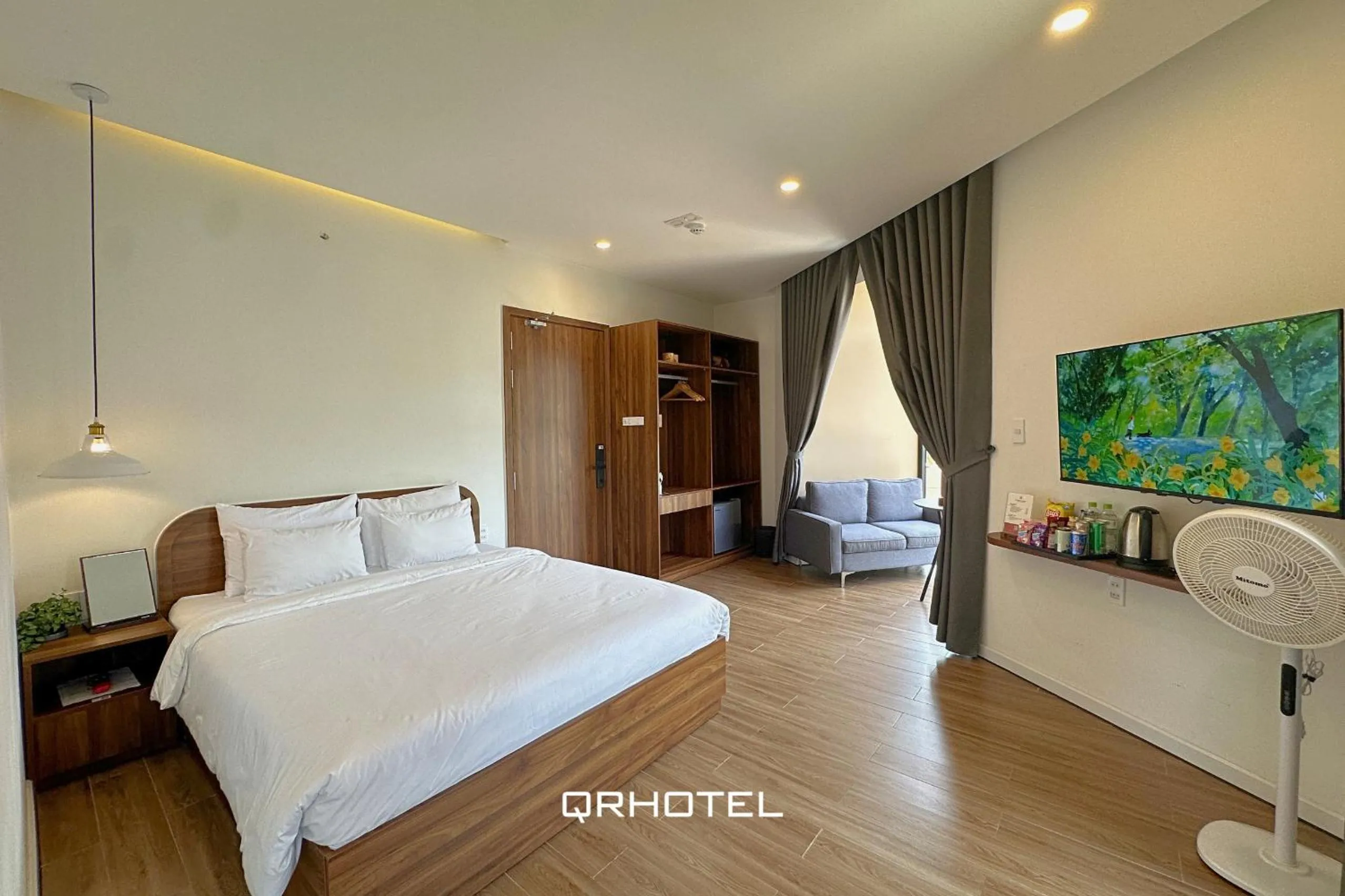 Bed in QR Hotel Dalat