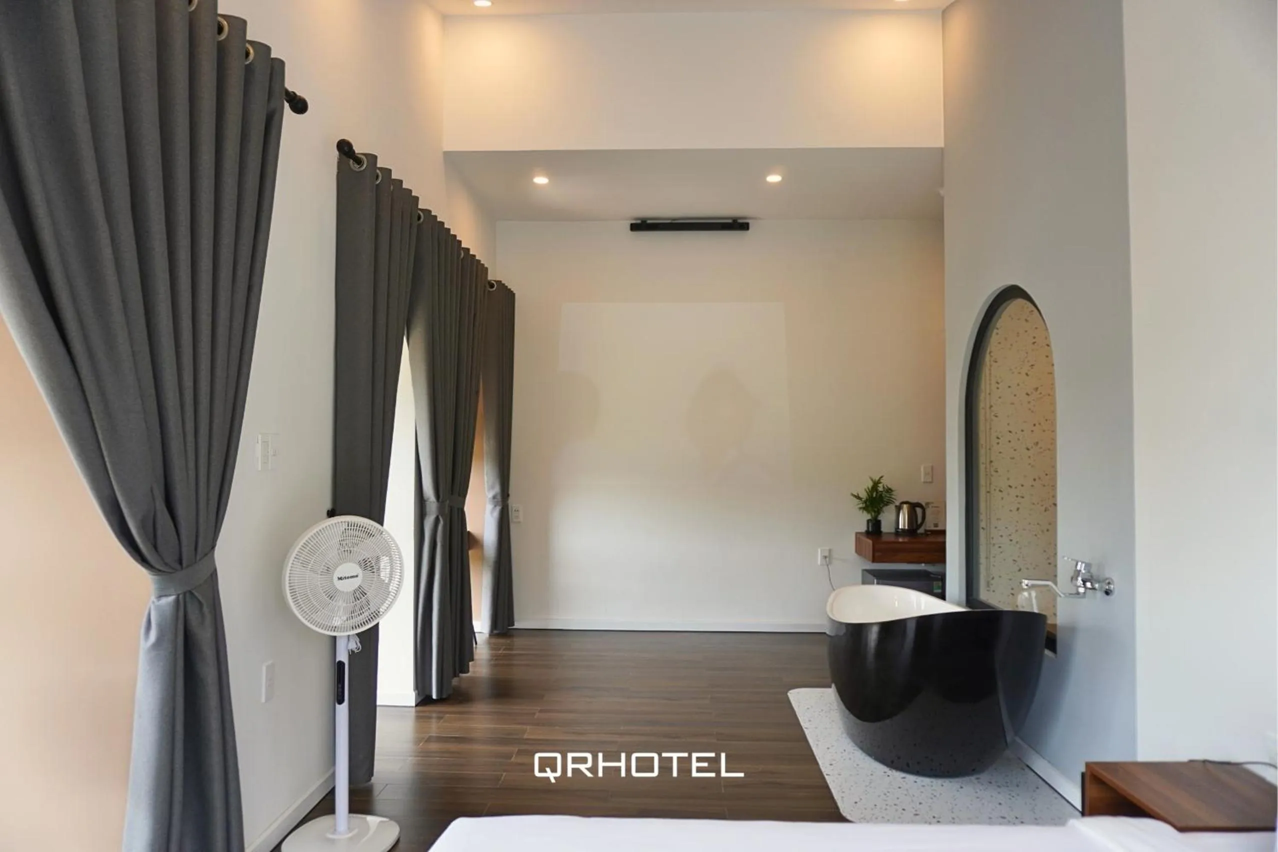 QR Hotel Dalat