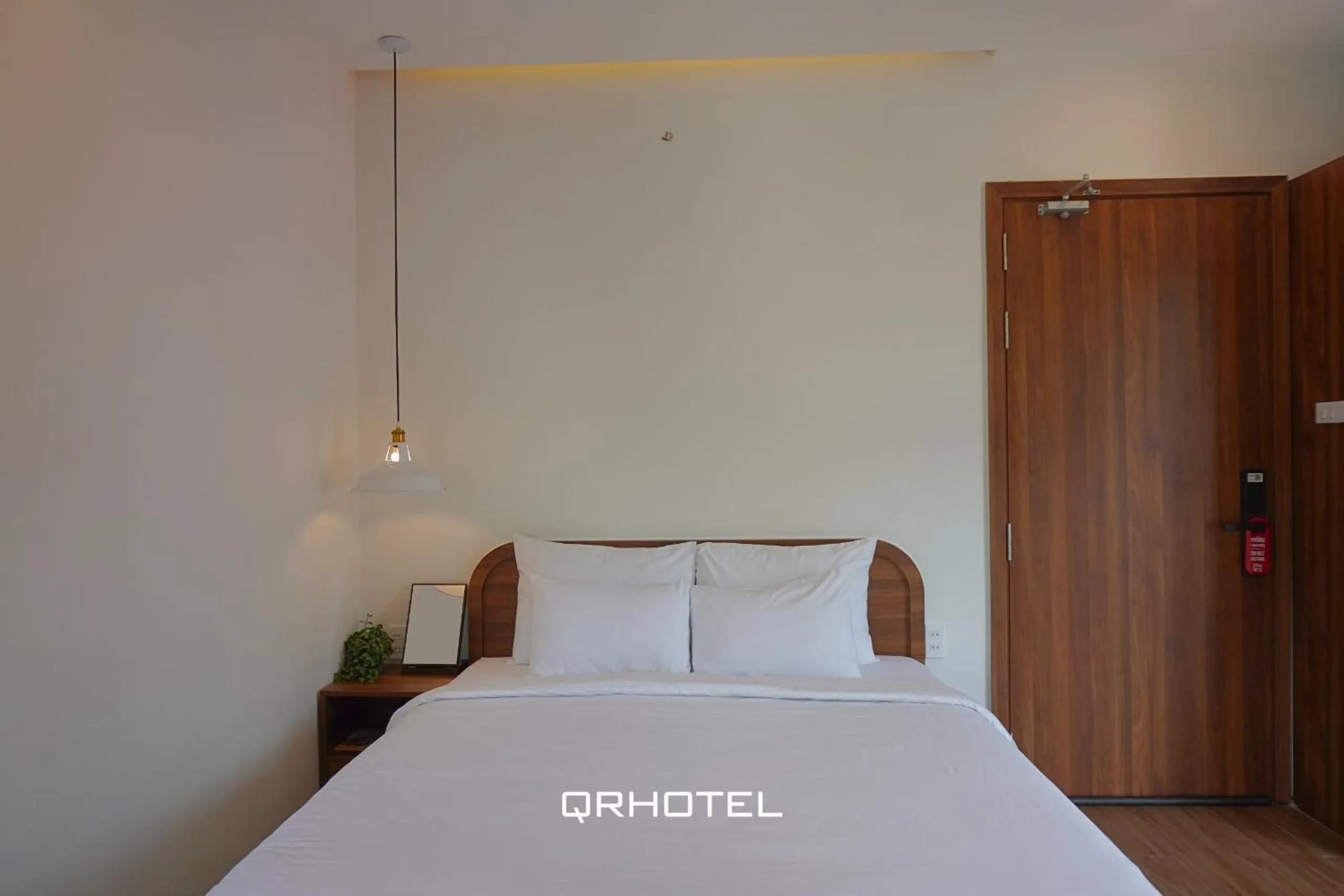 Bed in QR Hotel Dalat